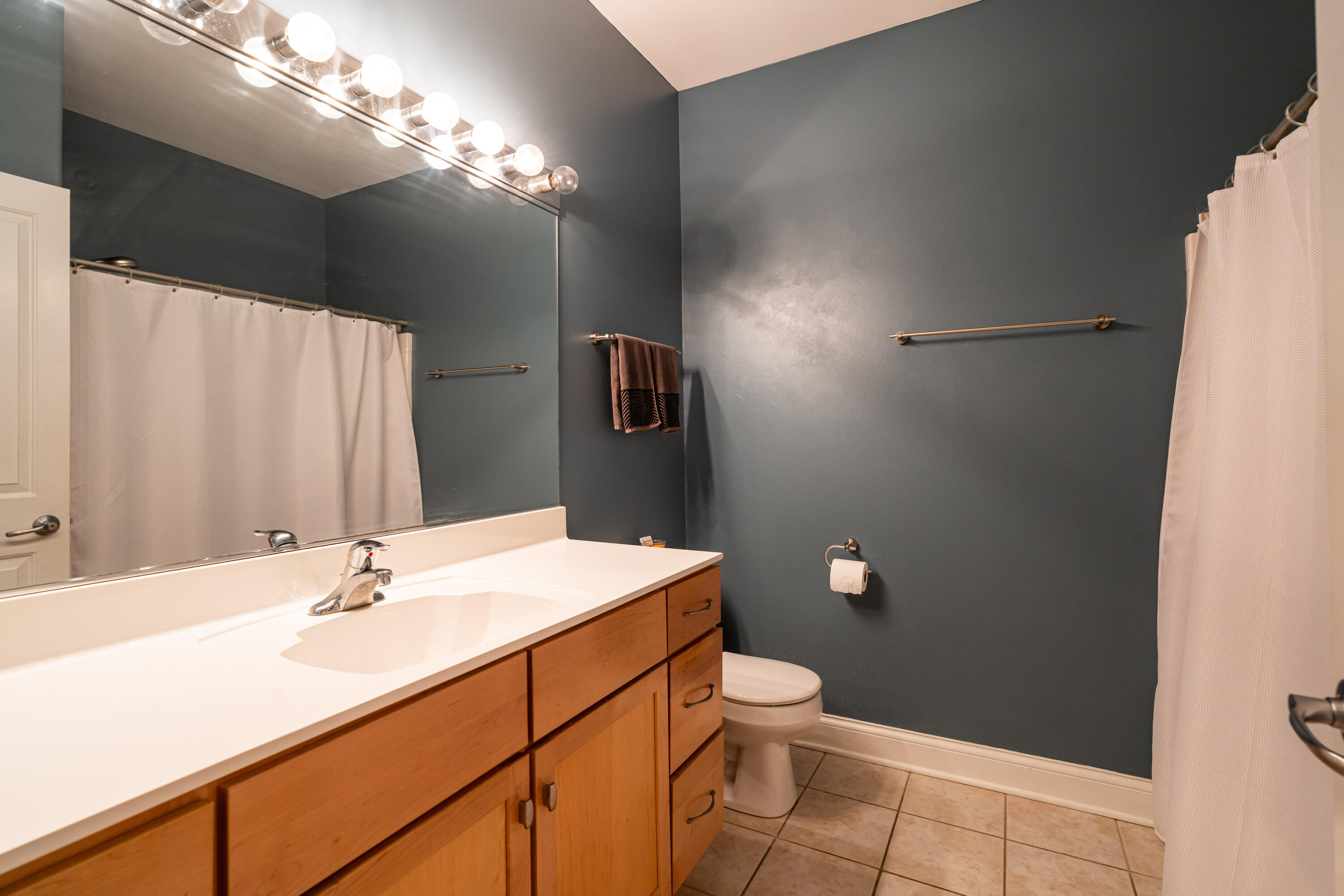 1915 N Water St Unit: 409