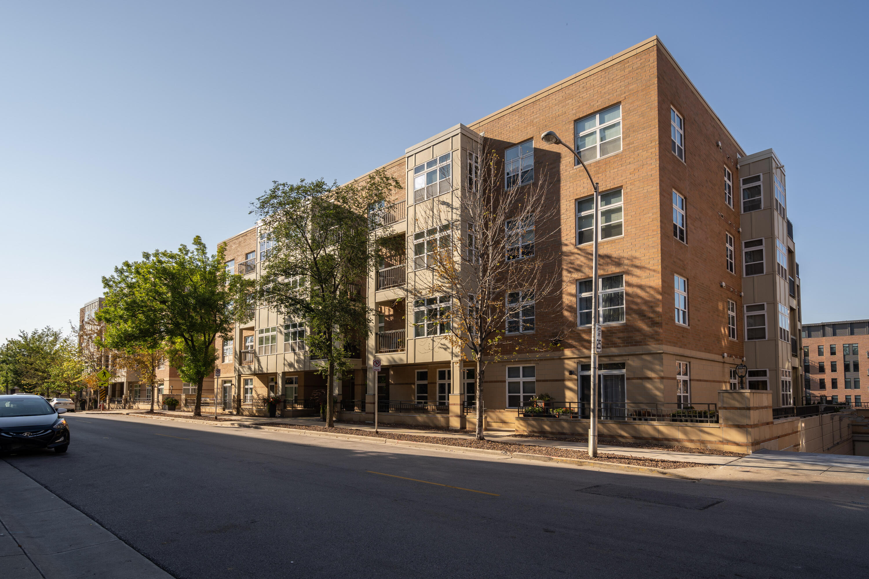 1915 N Water St Unit: 409