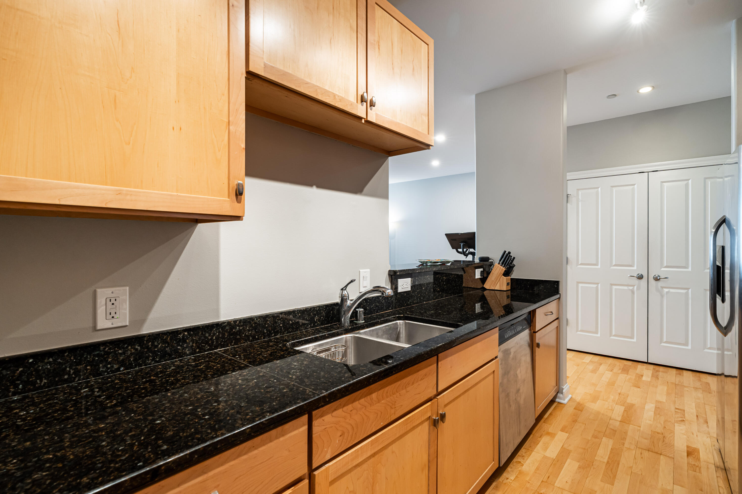 1915 N Water St Unit: 409