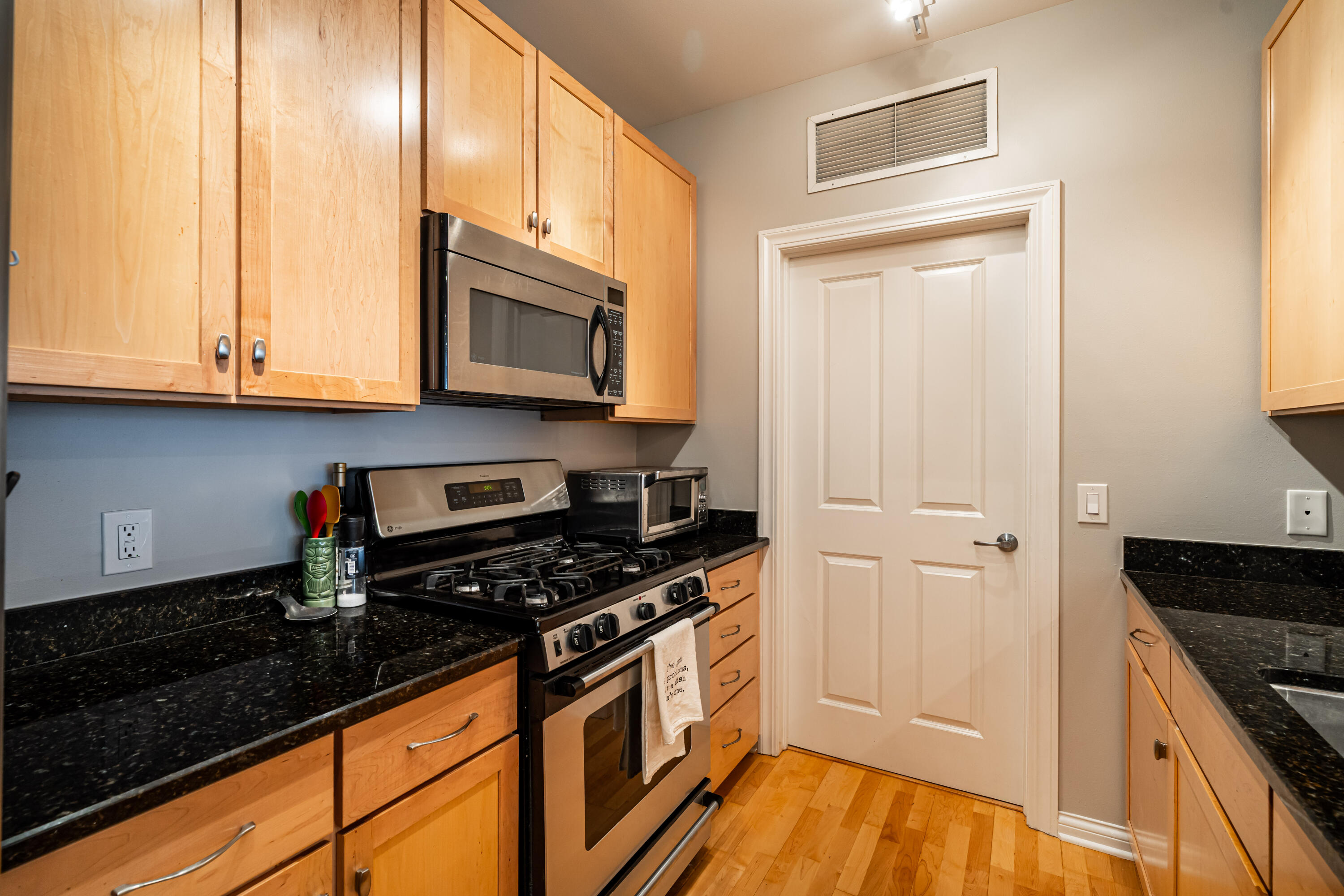 1915 N Water St Unit: 409