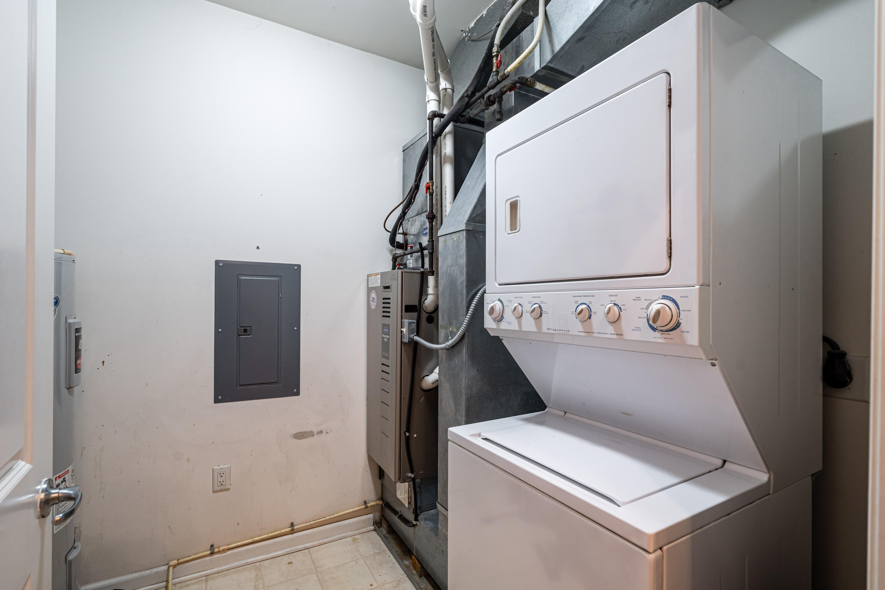 1915 N Water St Unit: 409