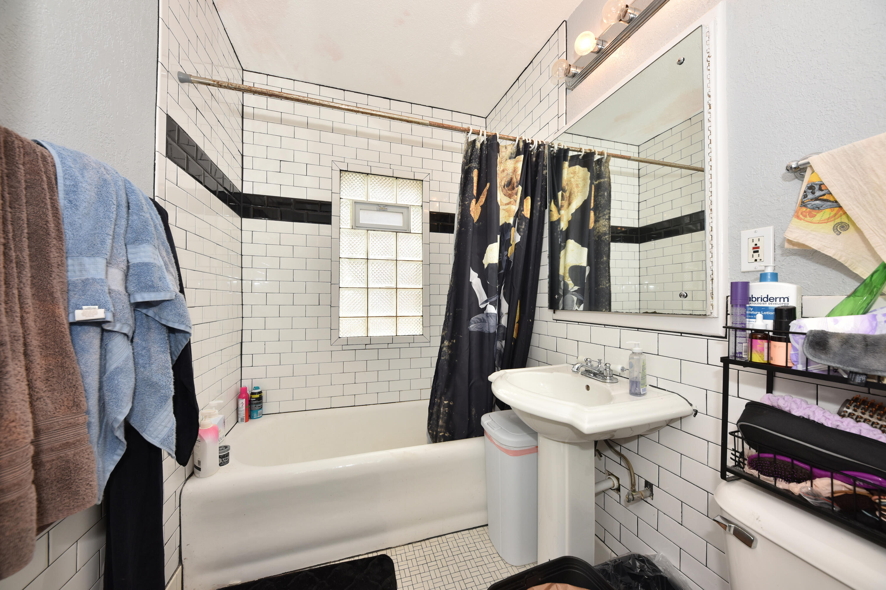 422 W Harrison Ave Unit: 424