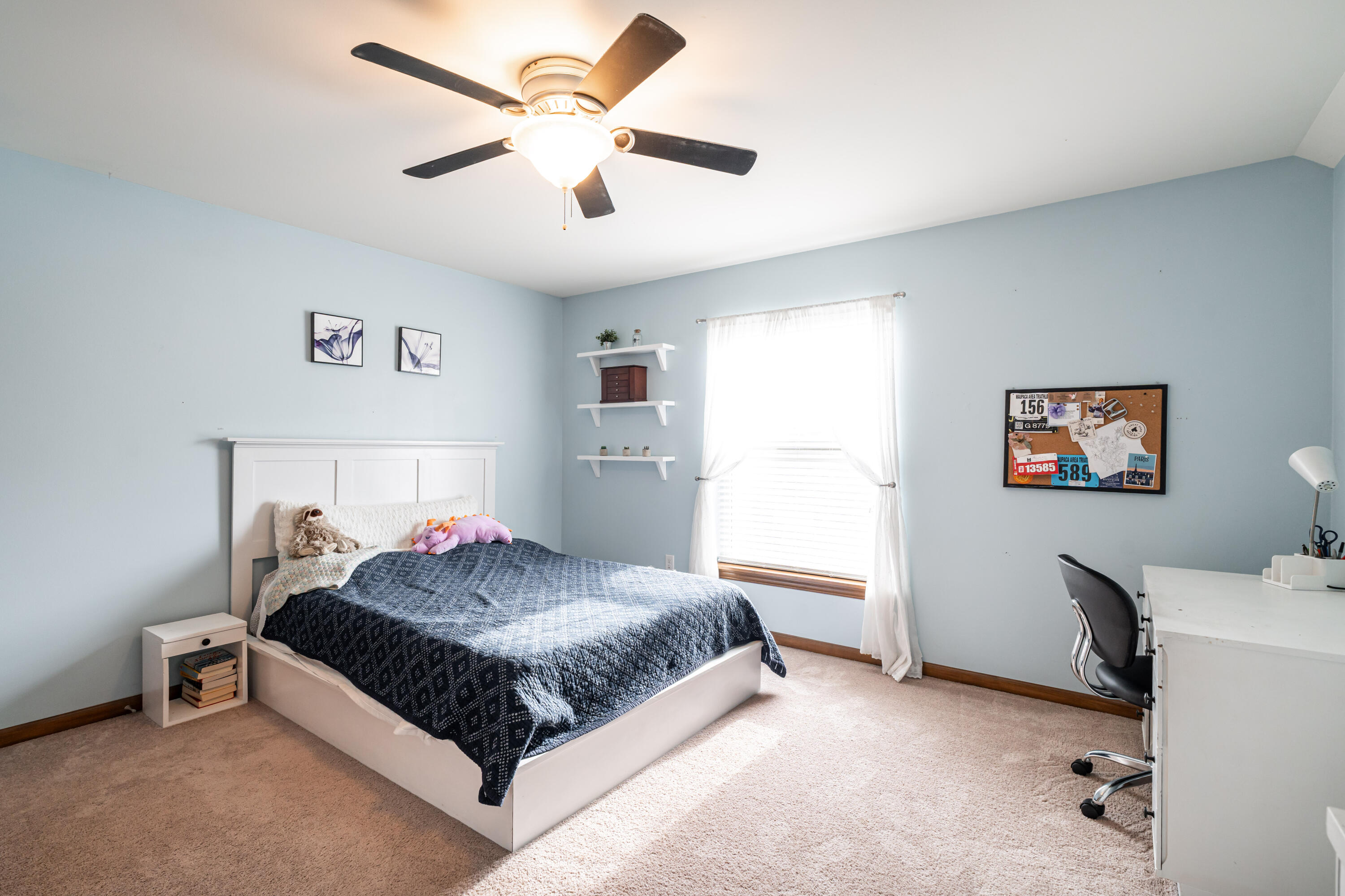 4915 Meadowview Ct
