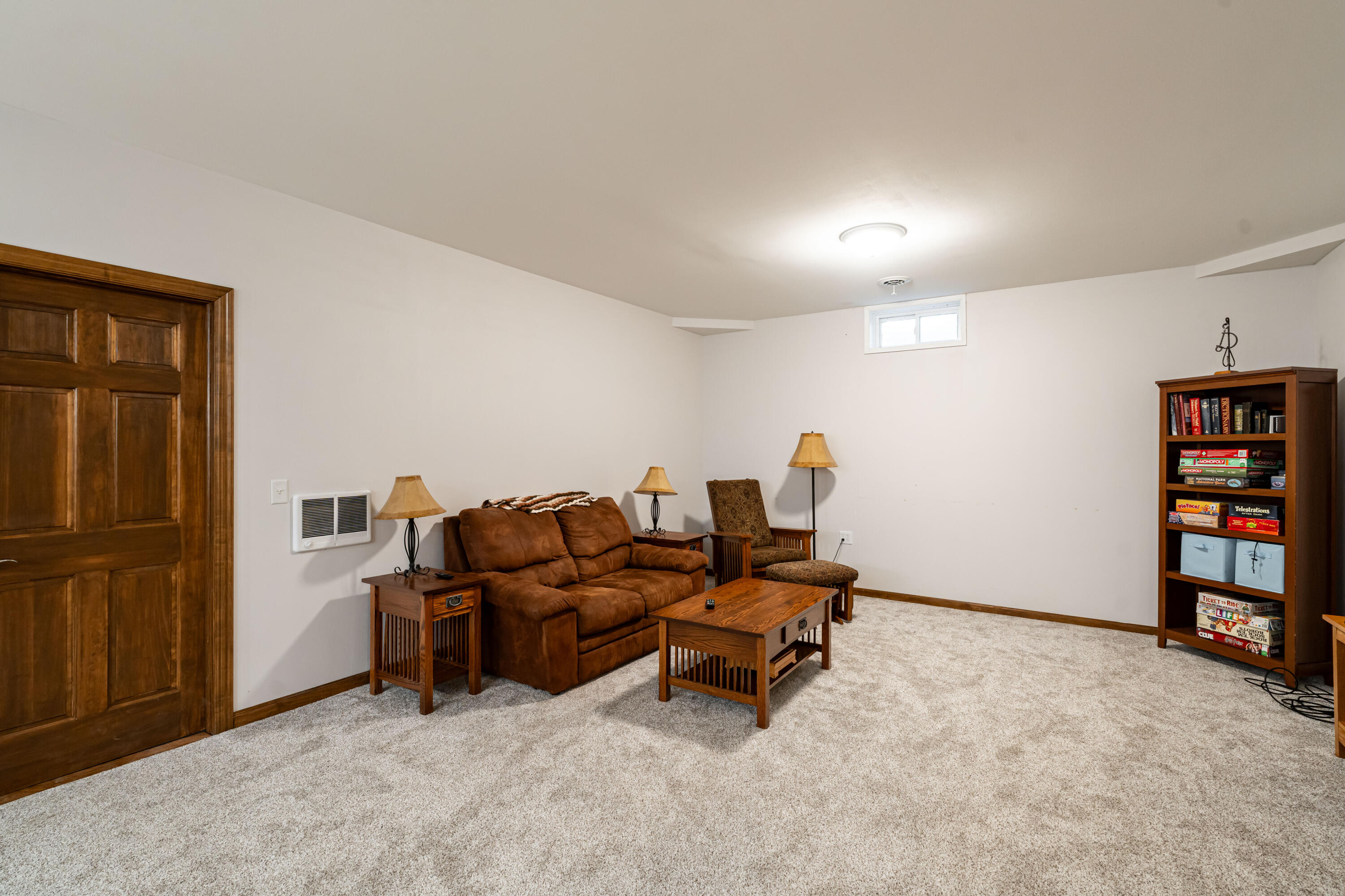 4915 Meadowview Ct