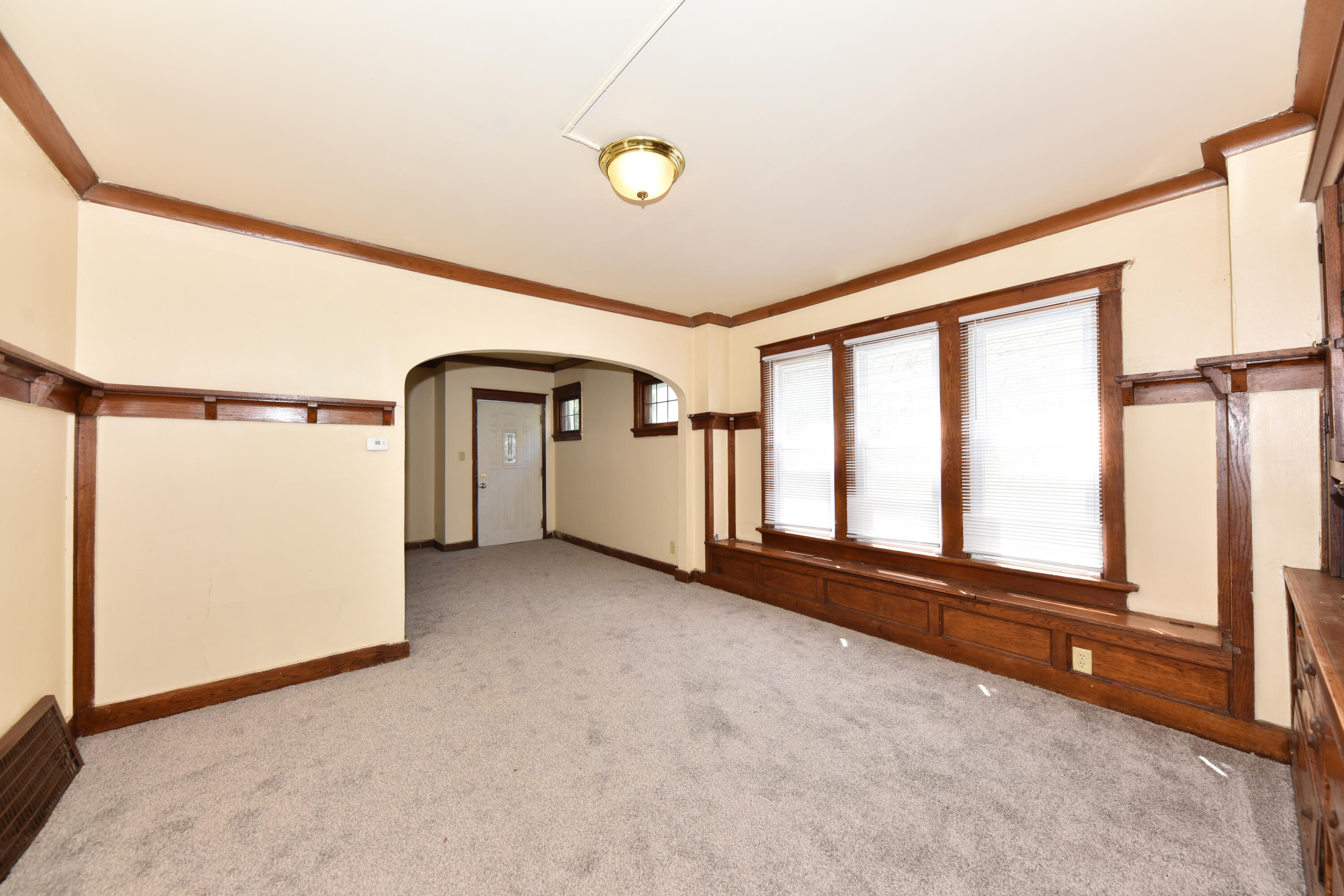 2431 N 45th St, 2433