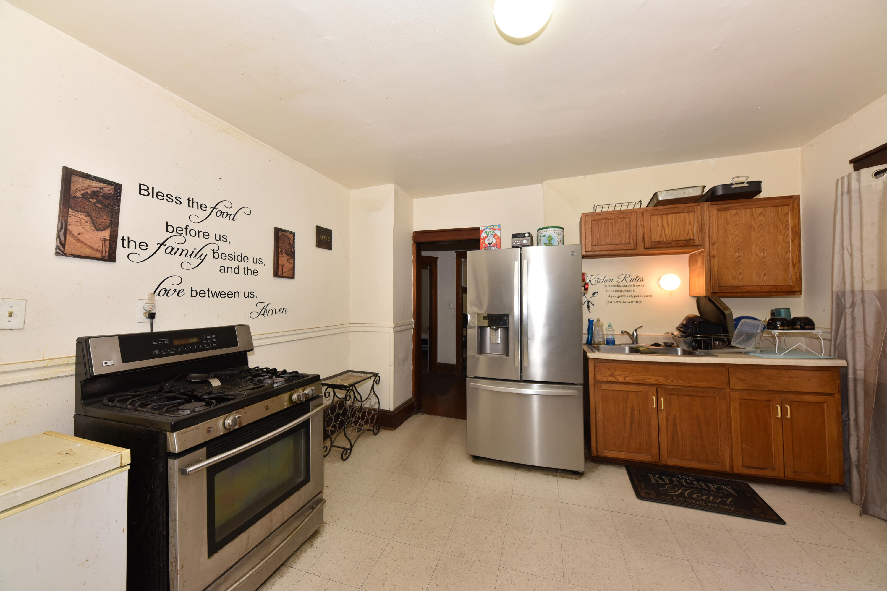2431 N 45th St, 2433