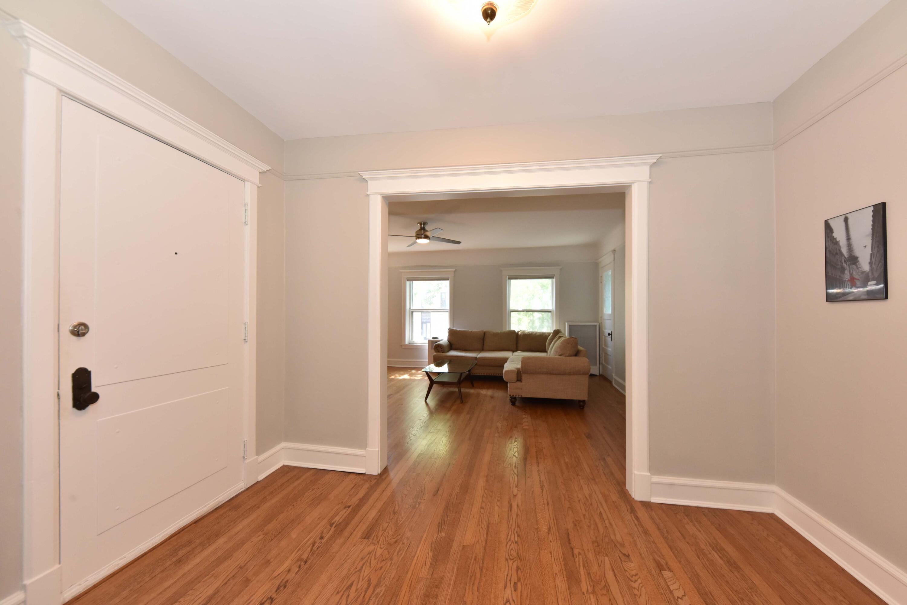 1714 E Kane Pl, L