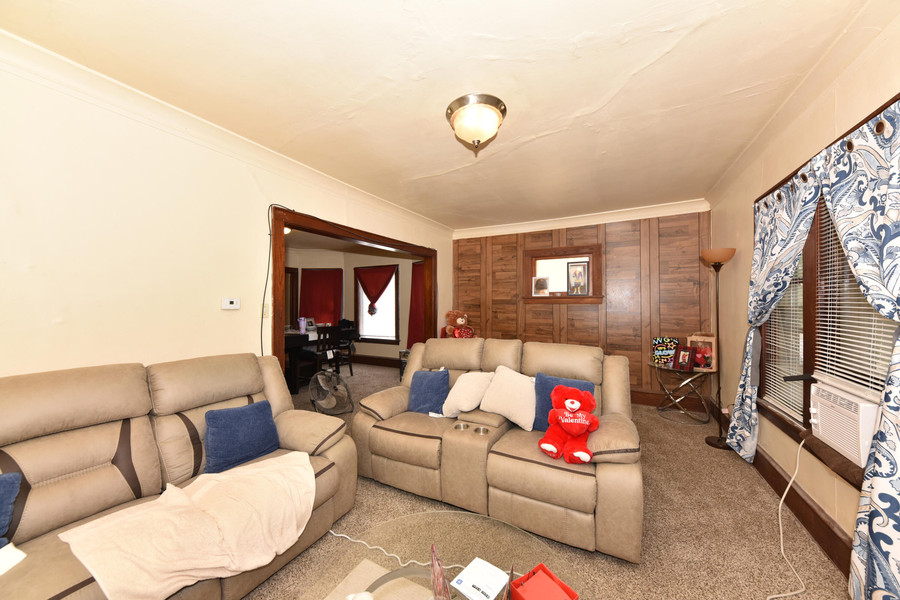 2432 N 45th St, 2434