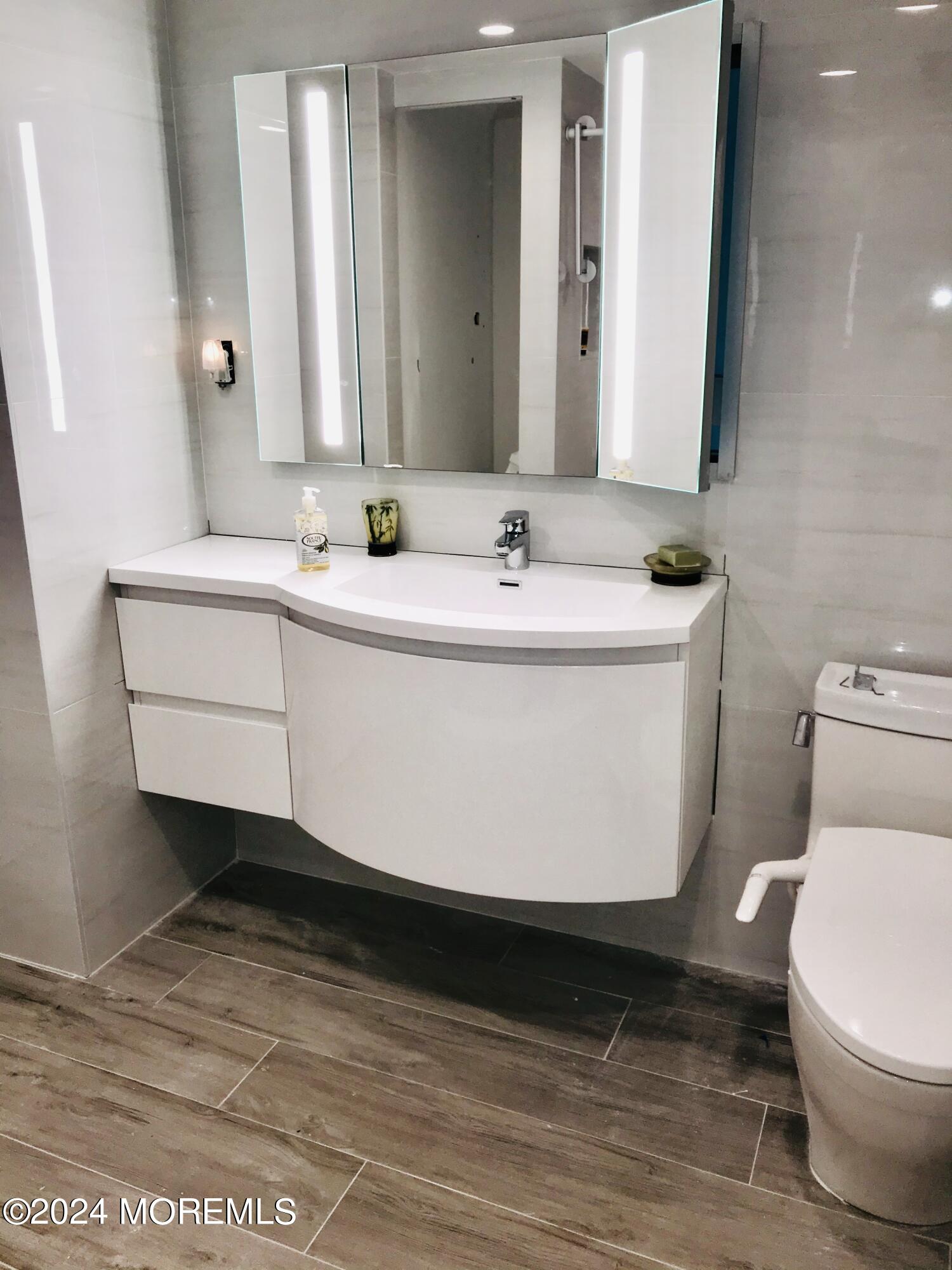 787 Ocean Avenue, 706