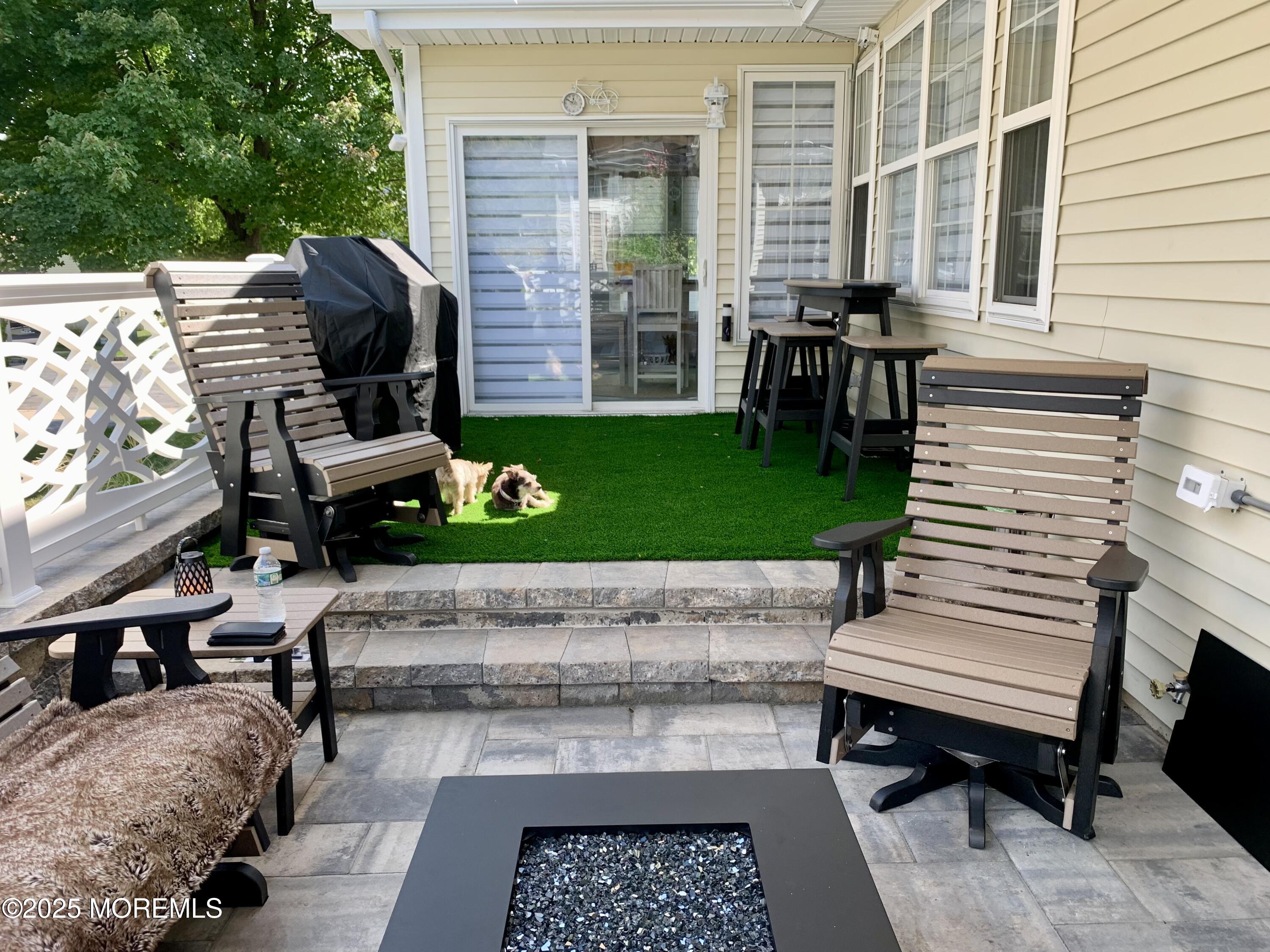 2 Kettle Creek Court