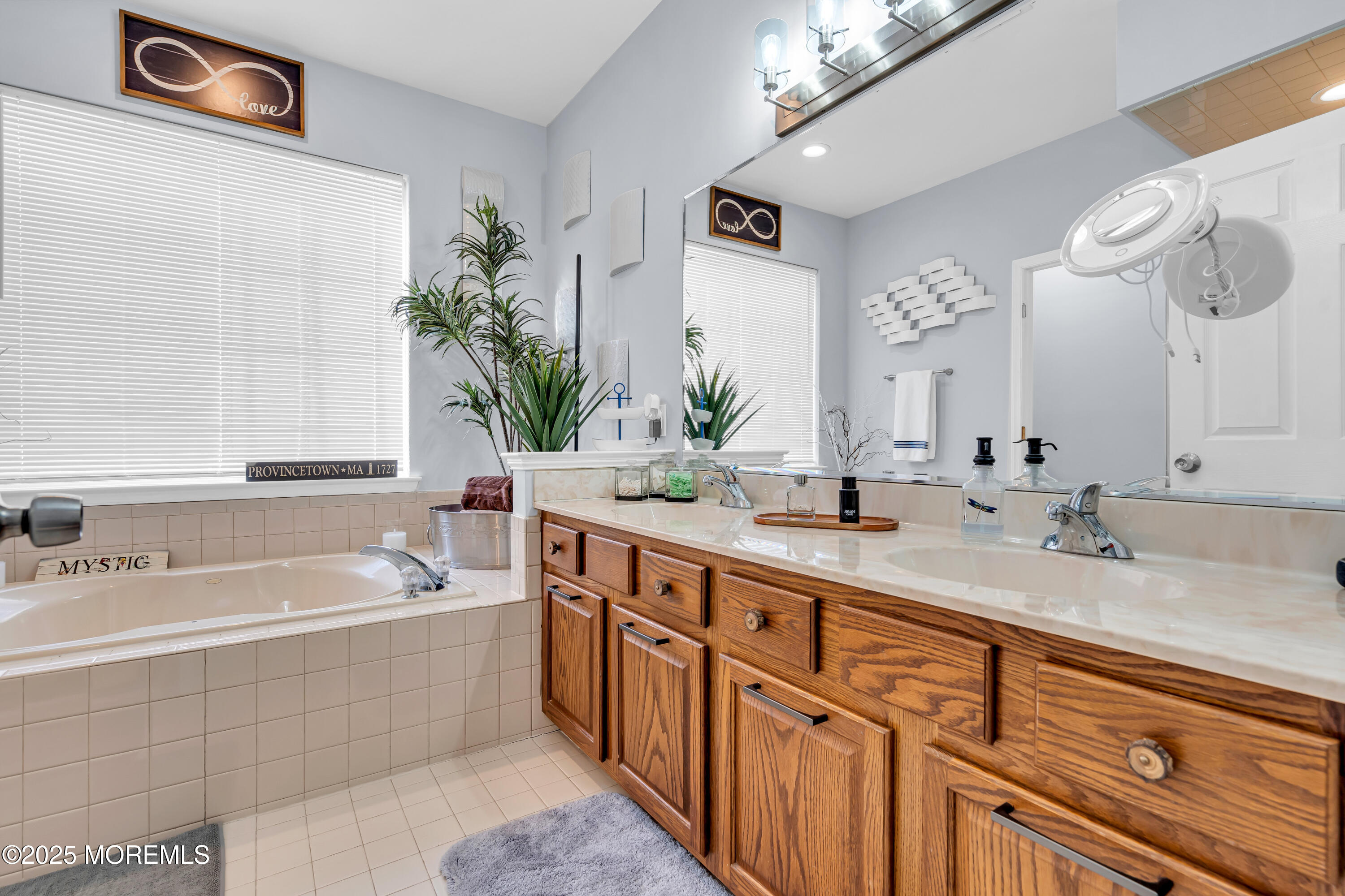 2 Kettle Creek Court