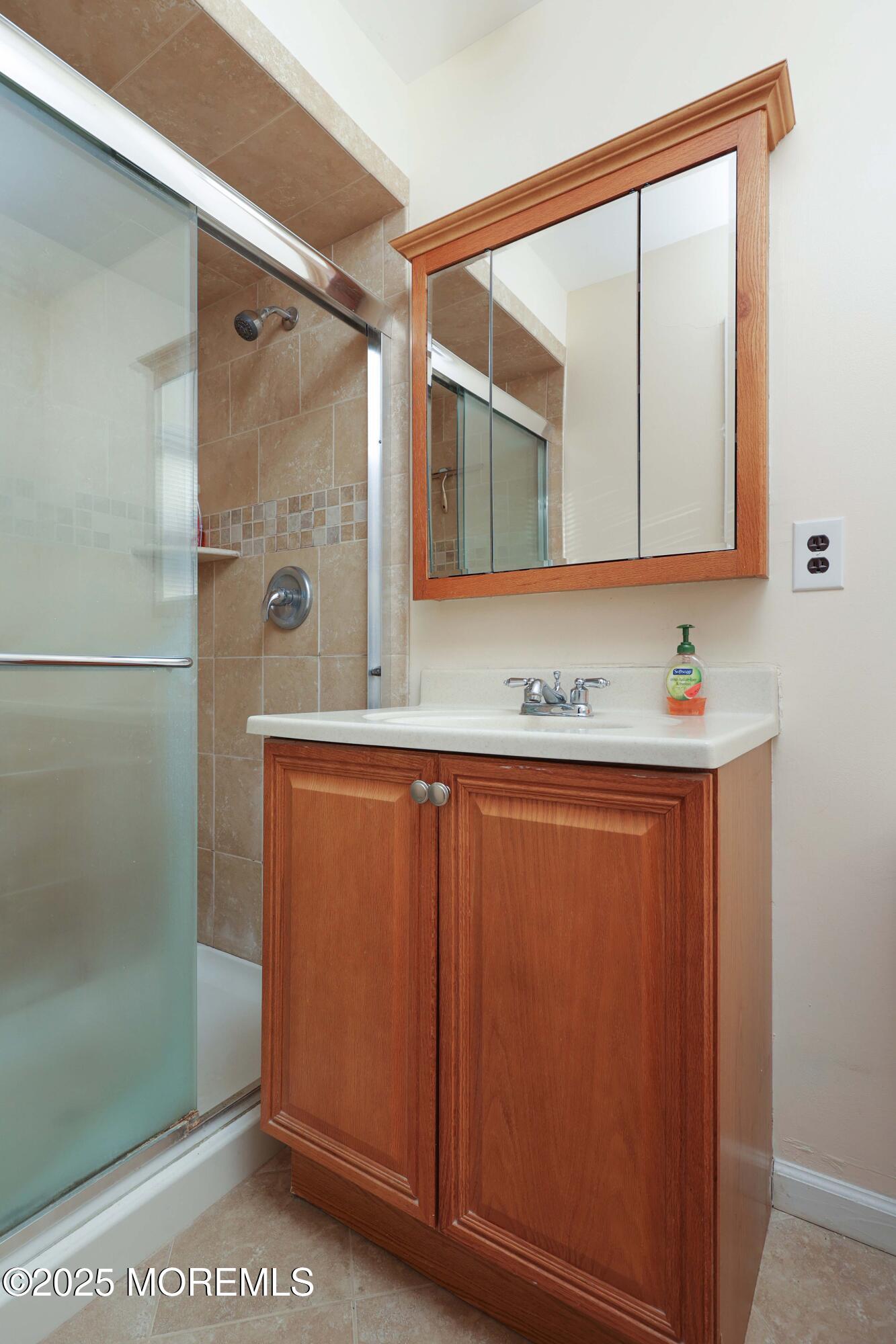 117 Whispering Pines Drive