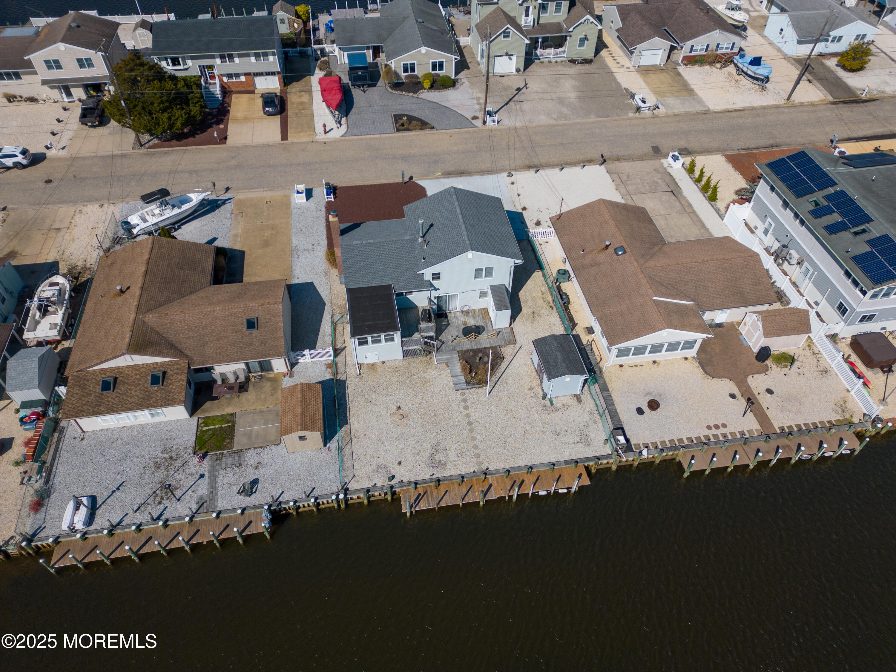 220 Montclair Road S