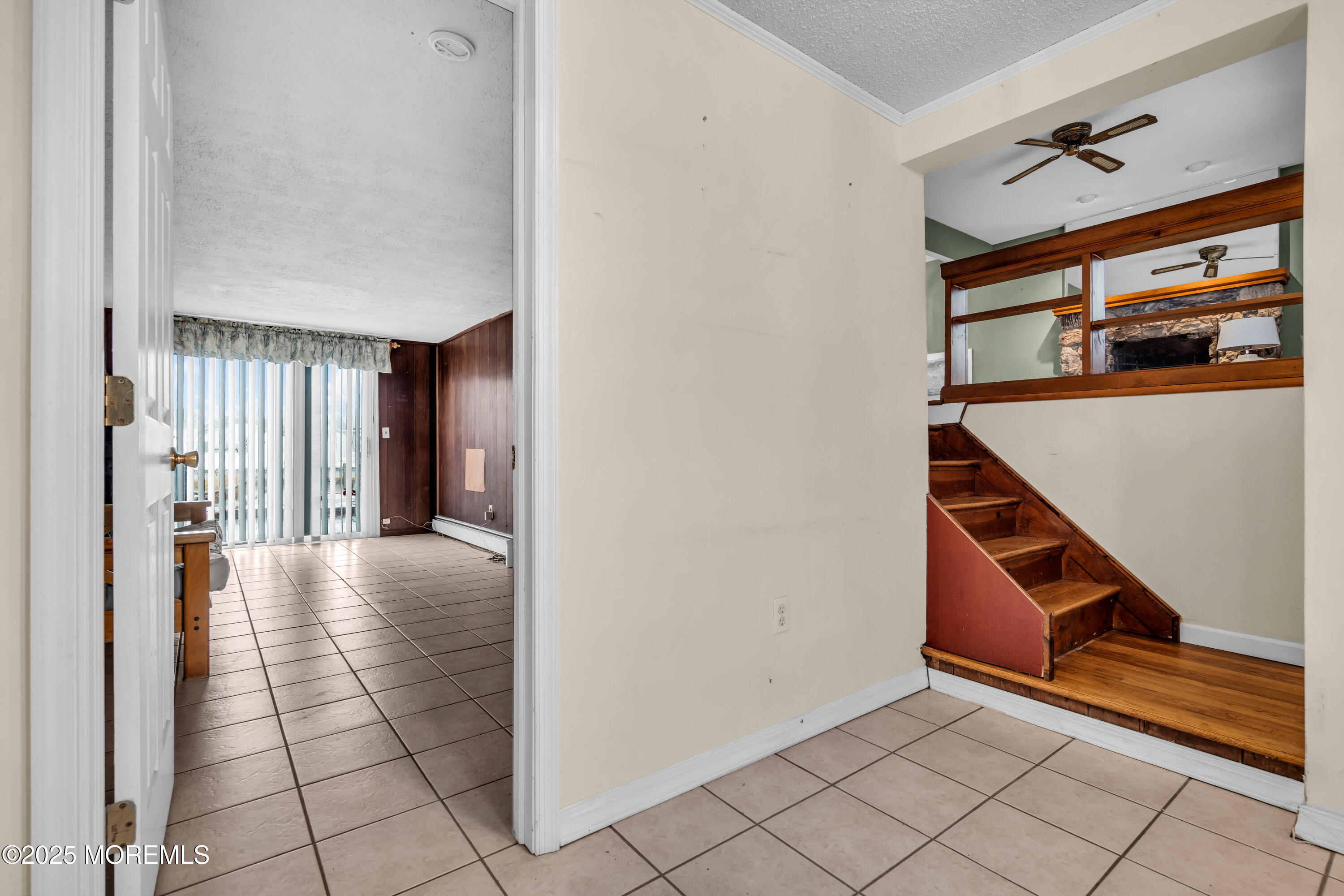 220 Montclair Road S