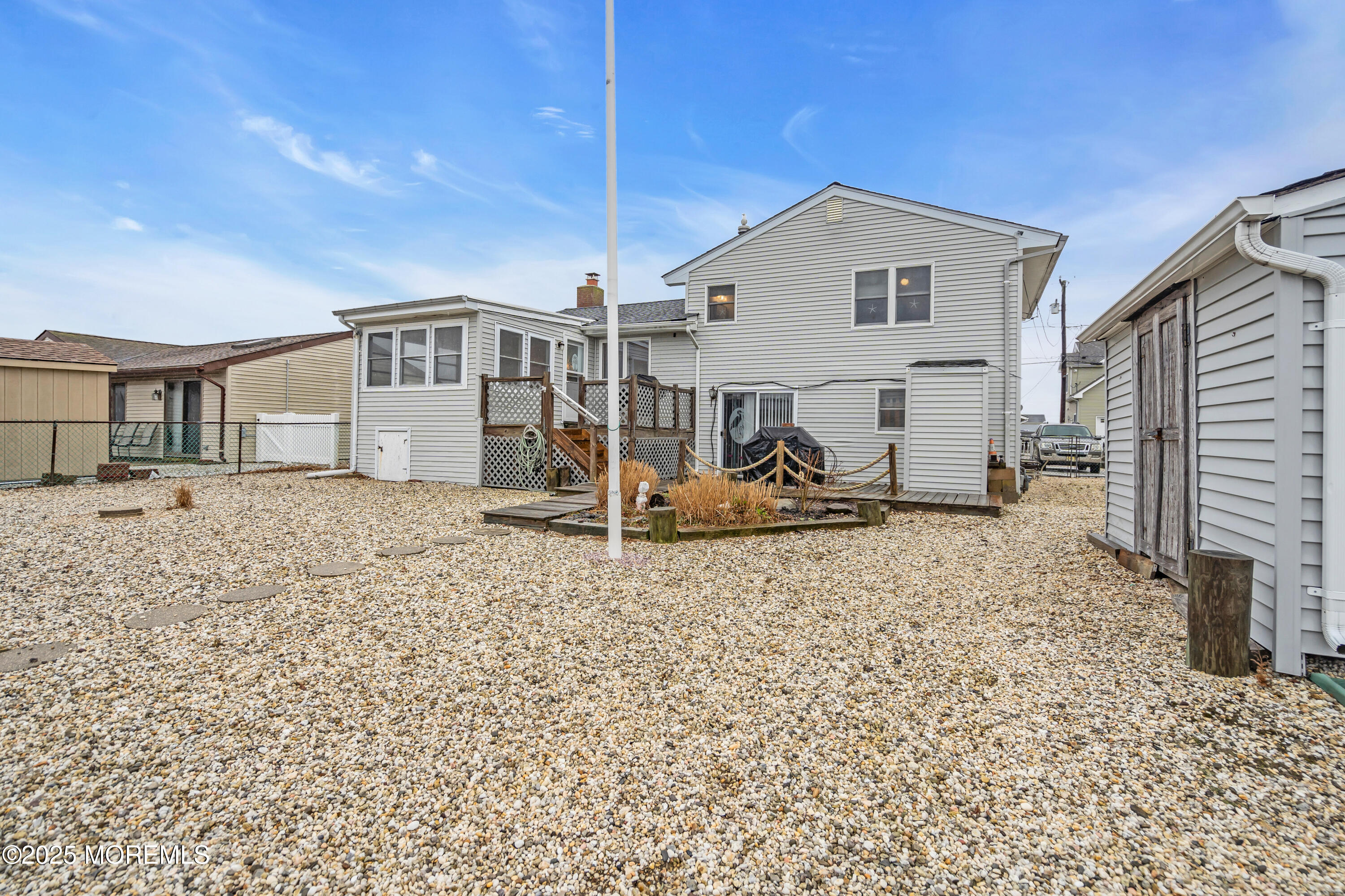 220 Montclair Road S