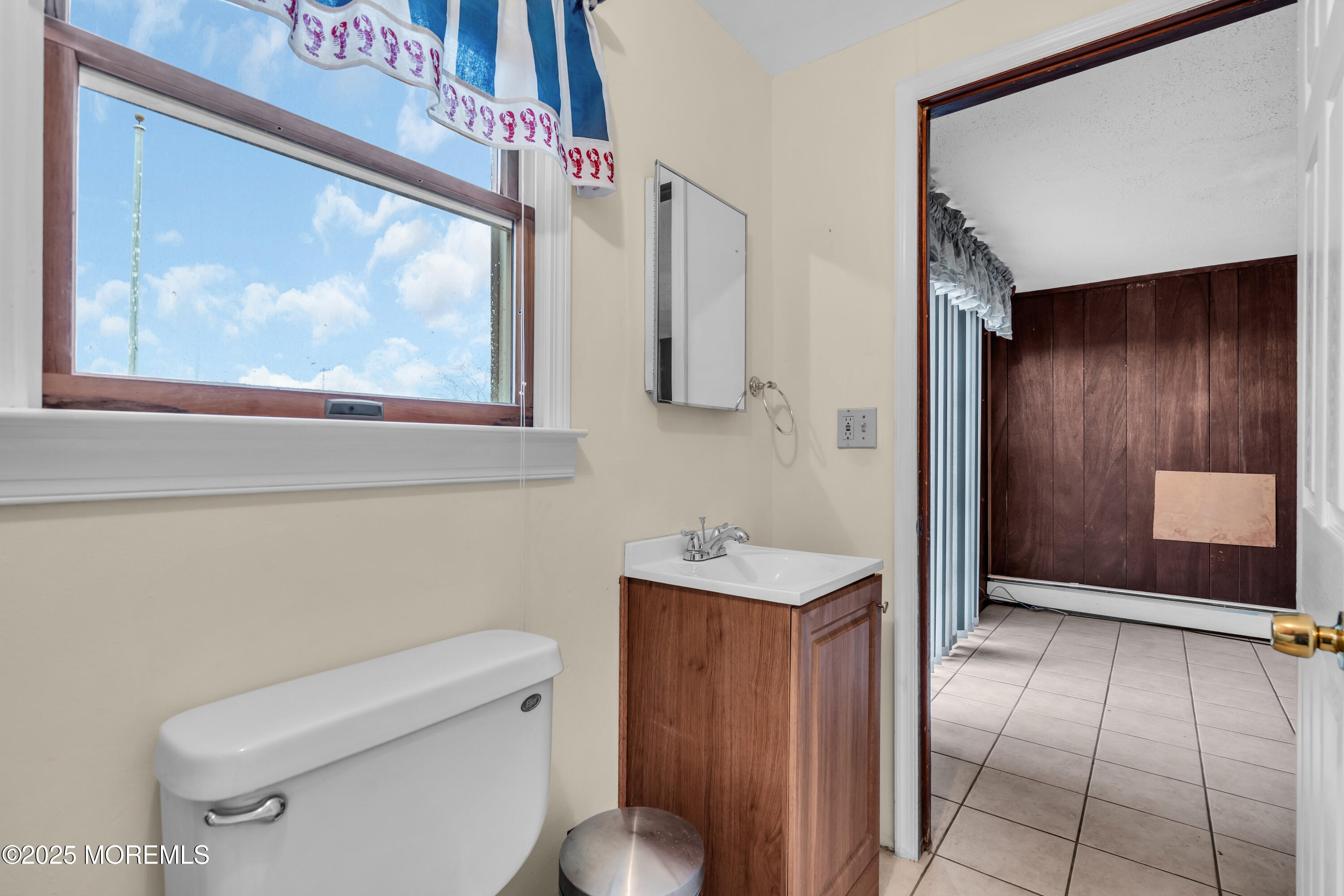 220 Montclair Road S