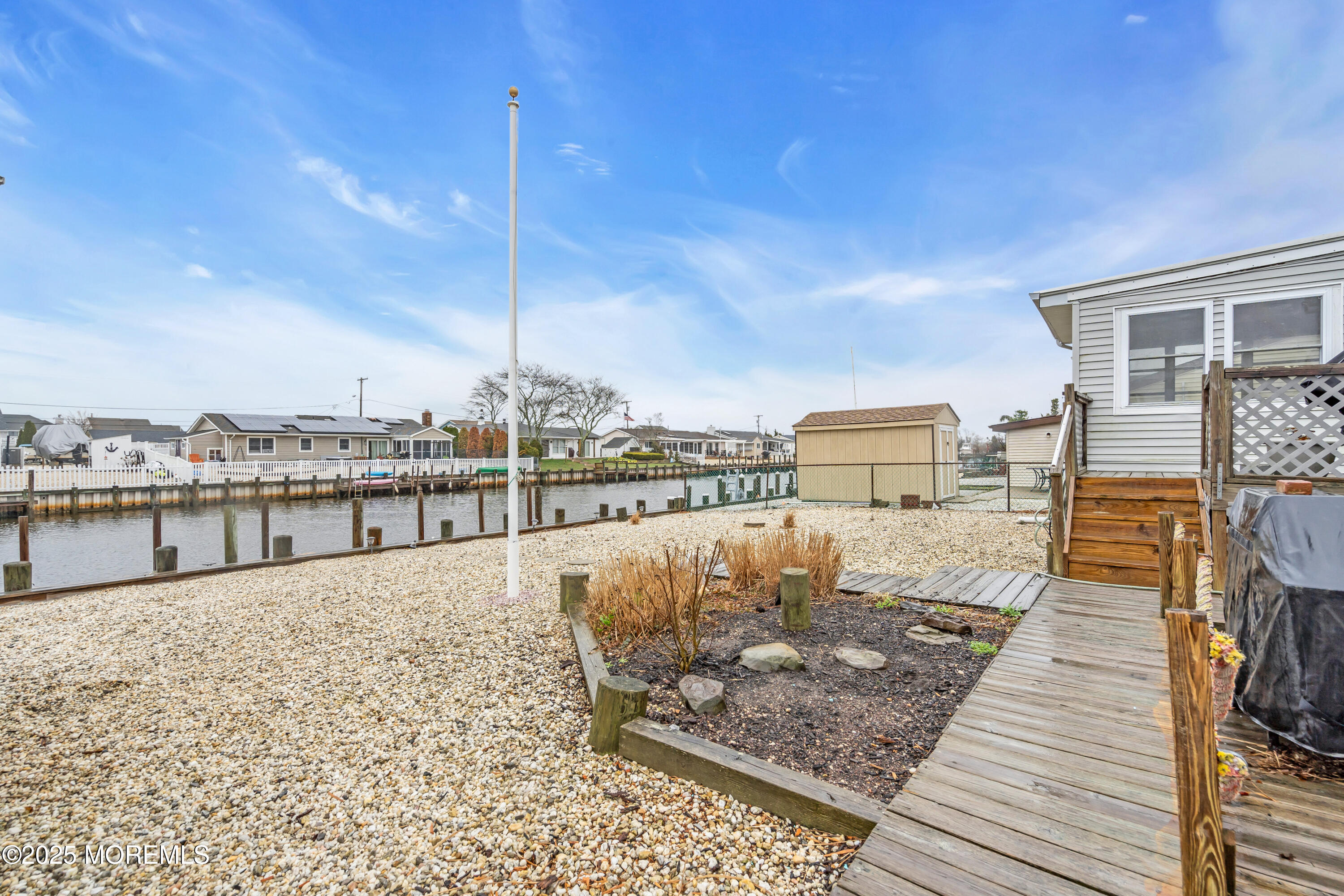 220 Montclair Road S