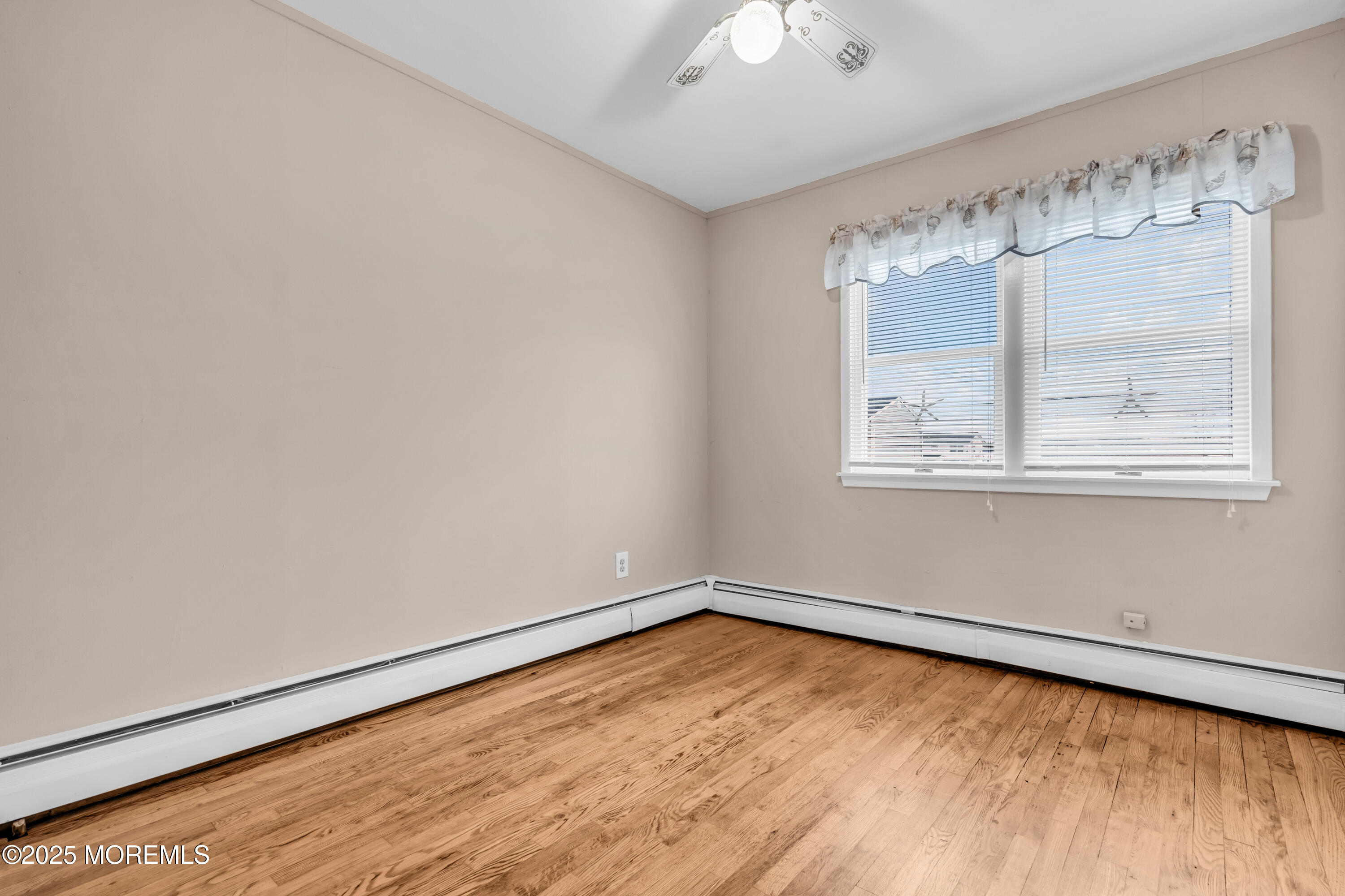 220 Montclair Road S