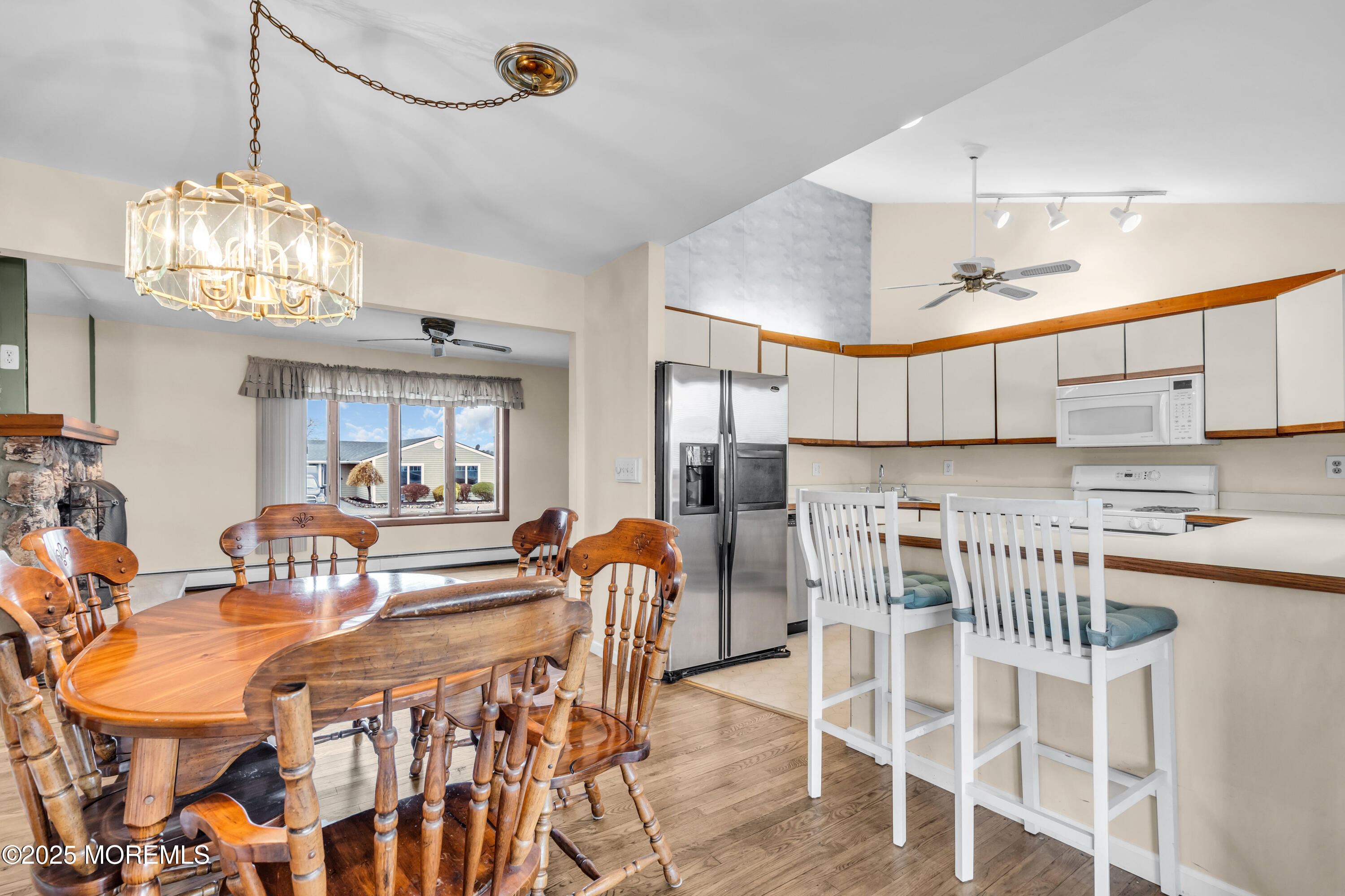 220 Montclair Road S