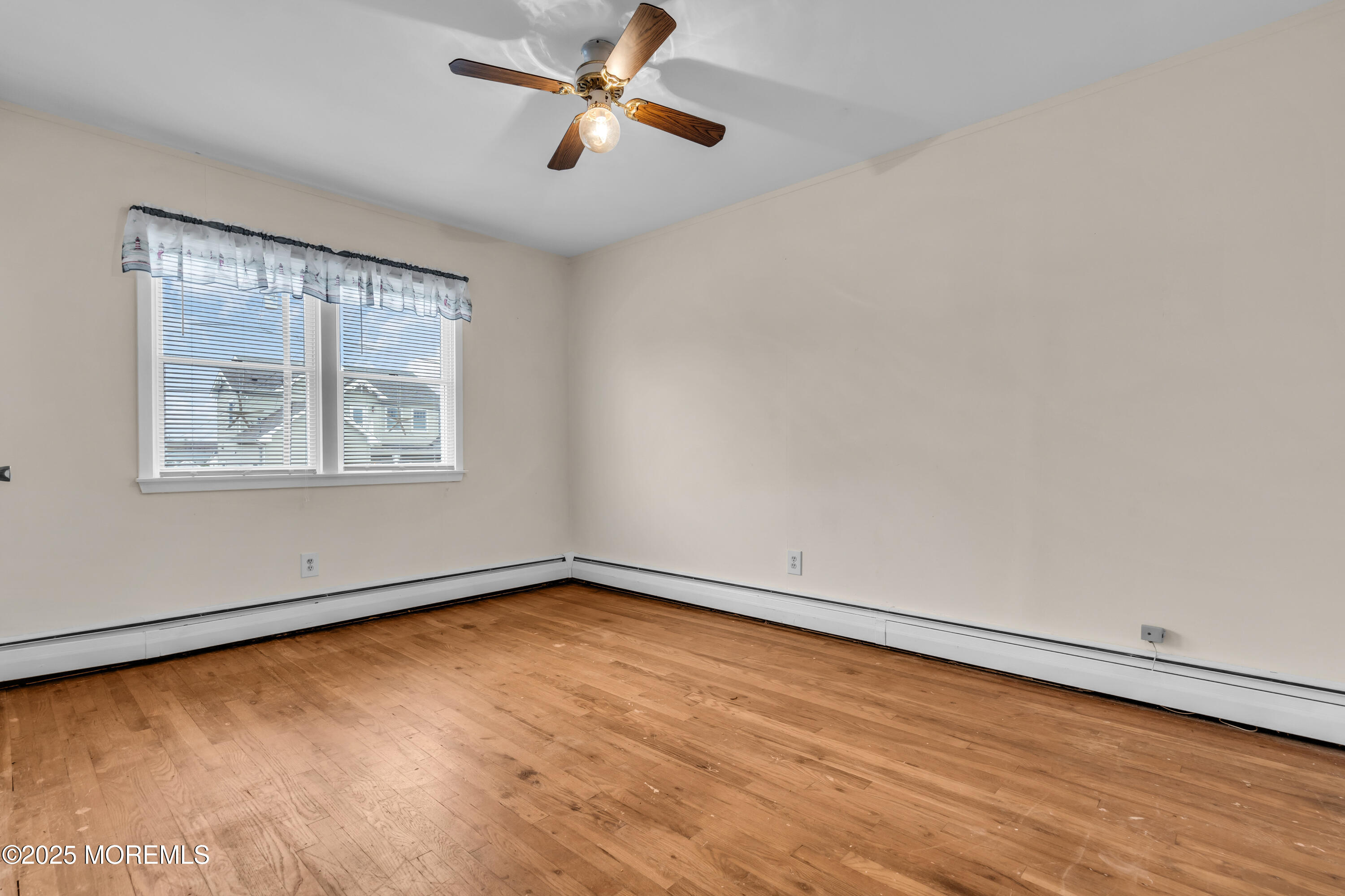 220 Montclair Road S