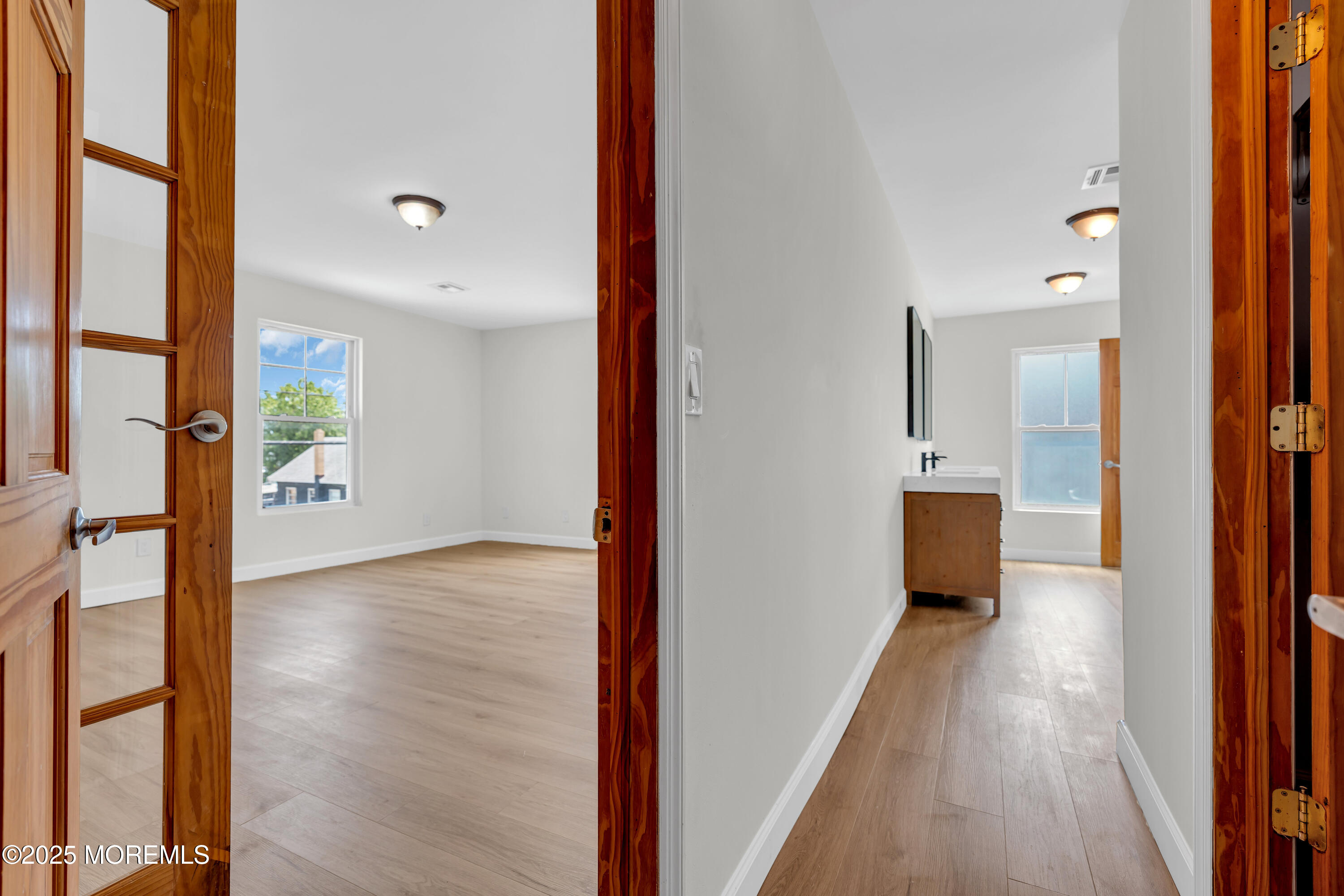 325 Hawthorne Avenue