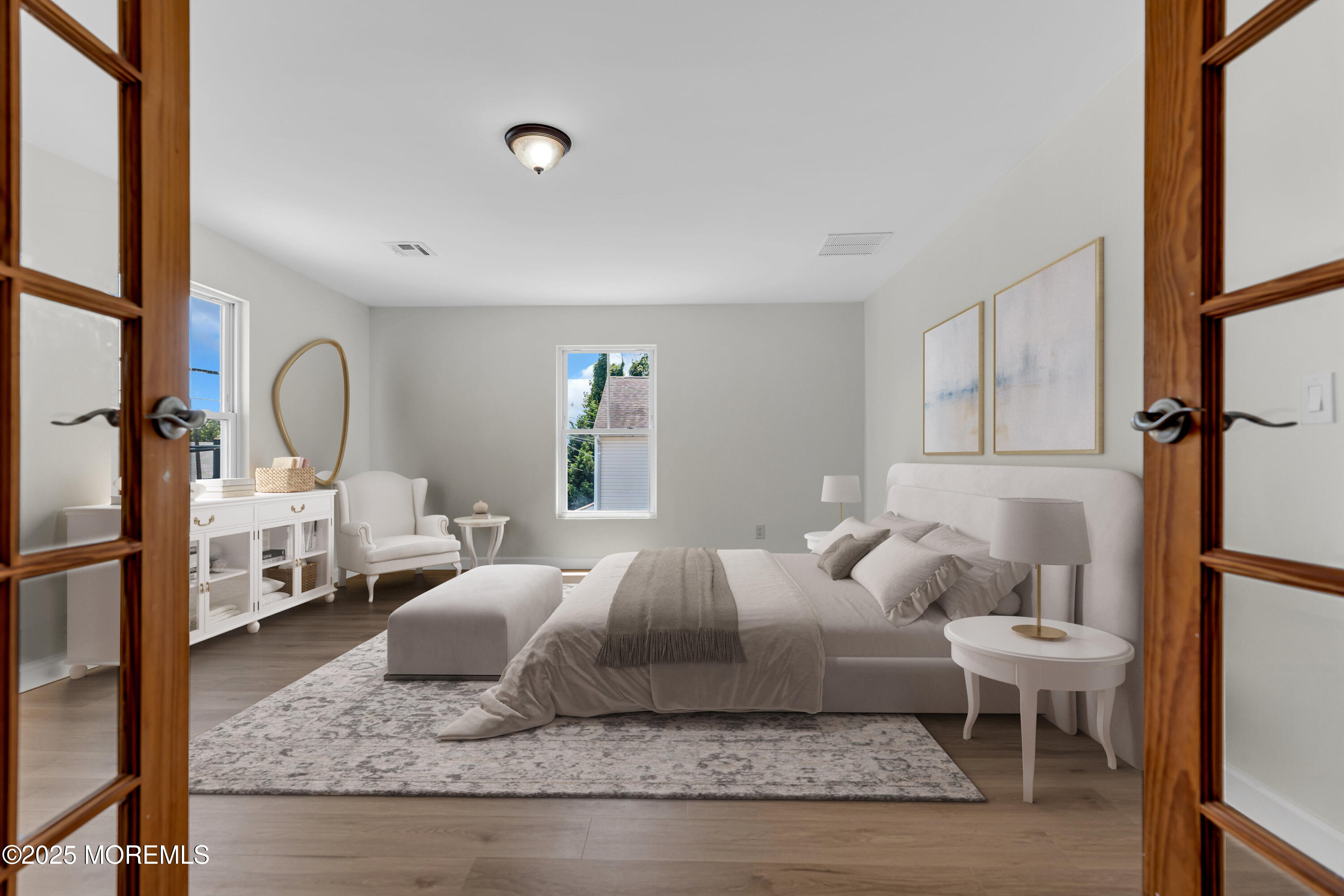 325 Hawthorne Avenue