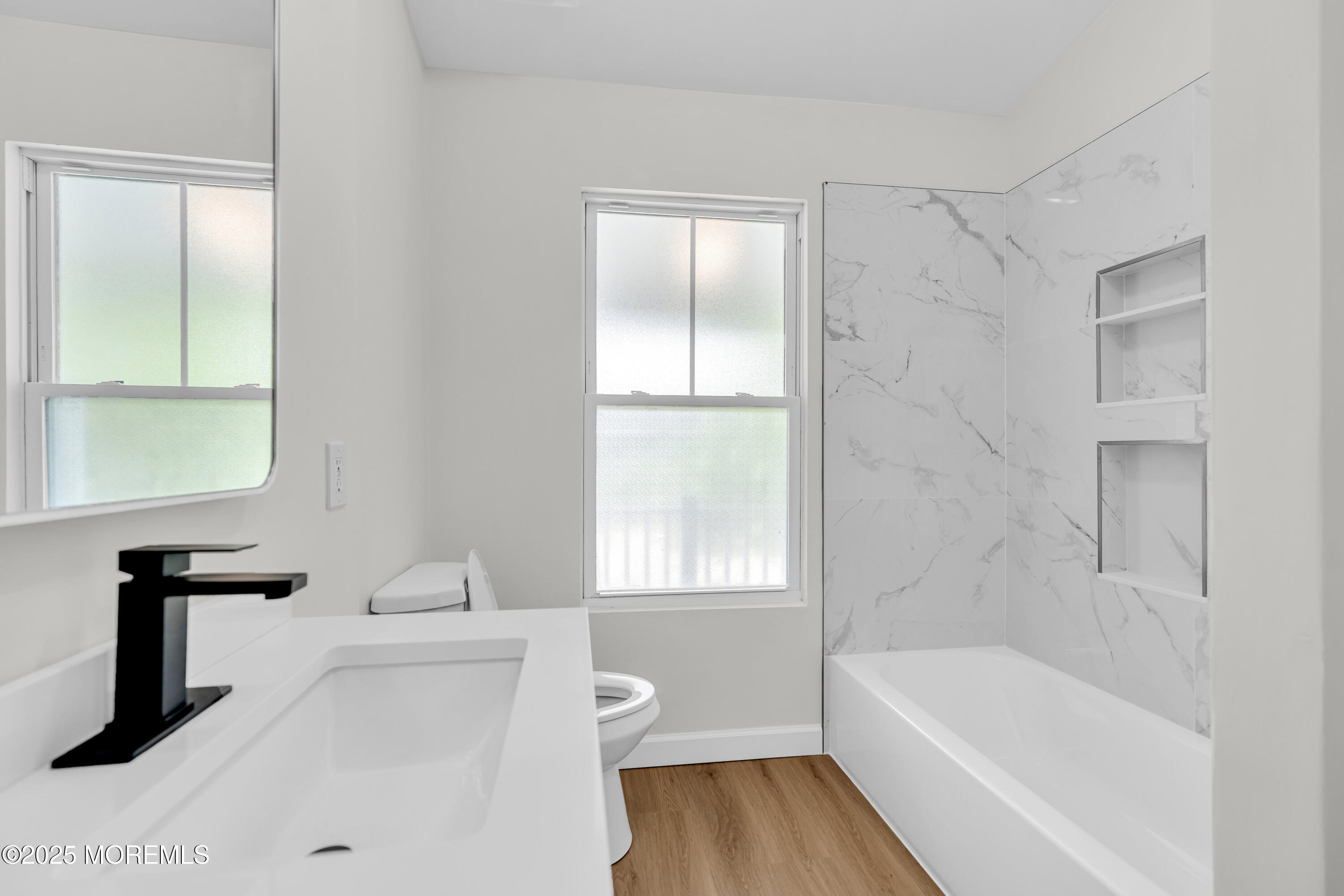 325 Hawthorne Avenue