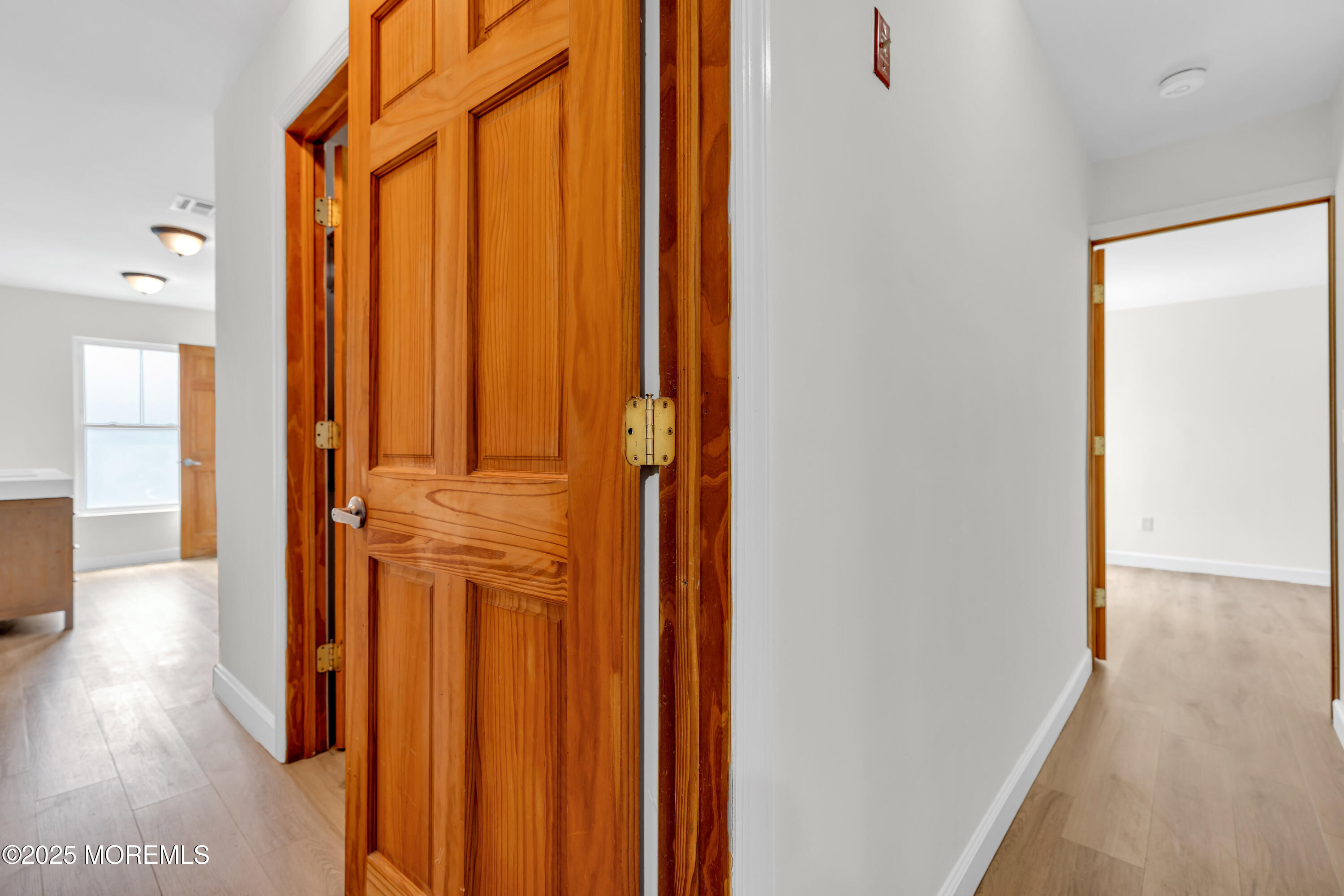 325 Hawthorne Avenue