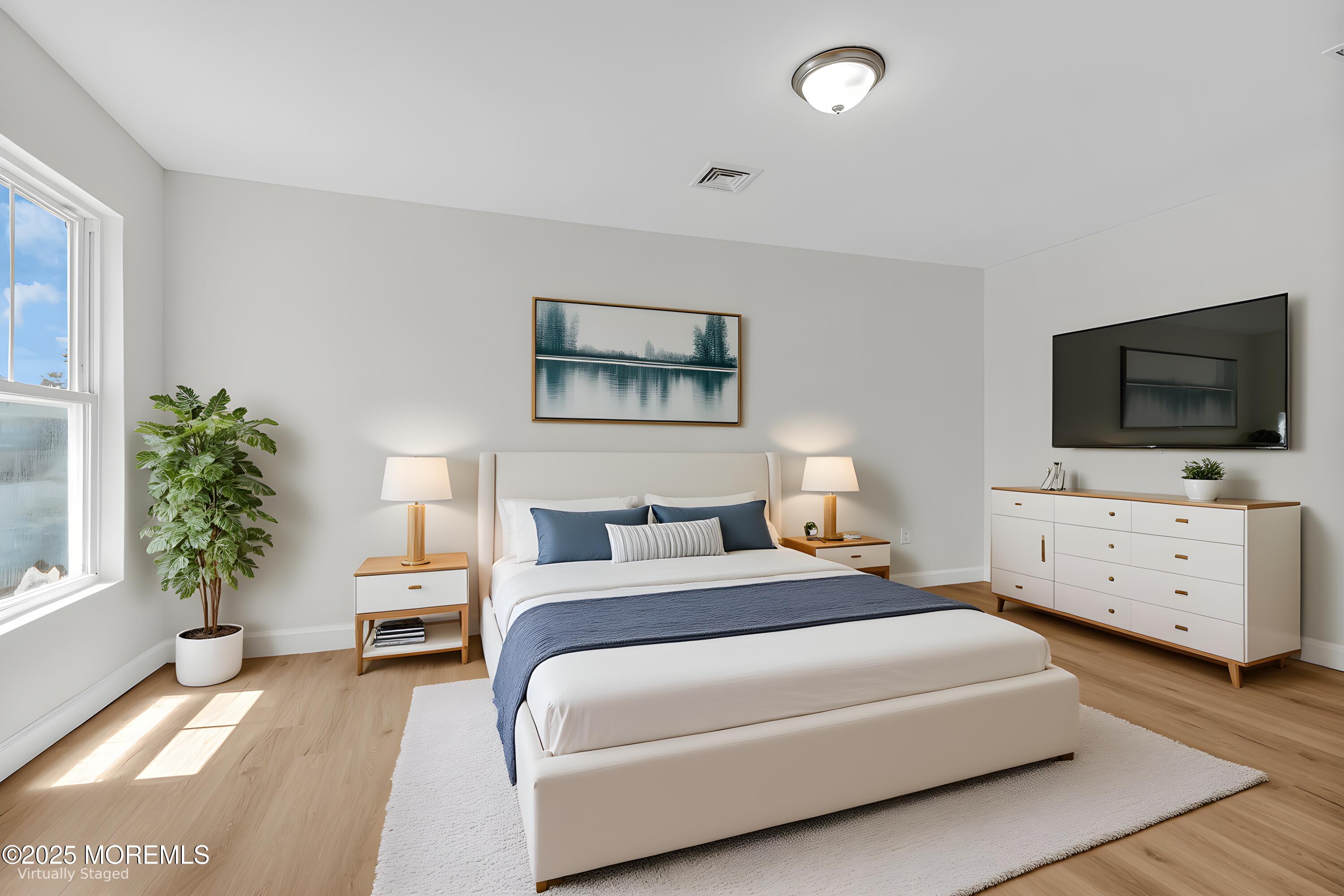 325 Hawthorne Avenue