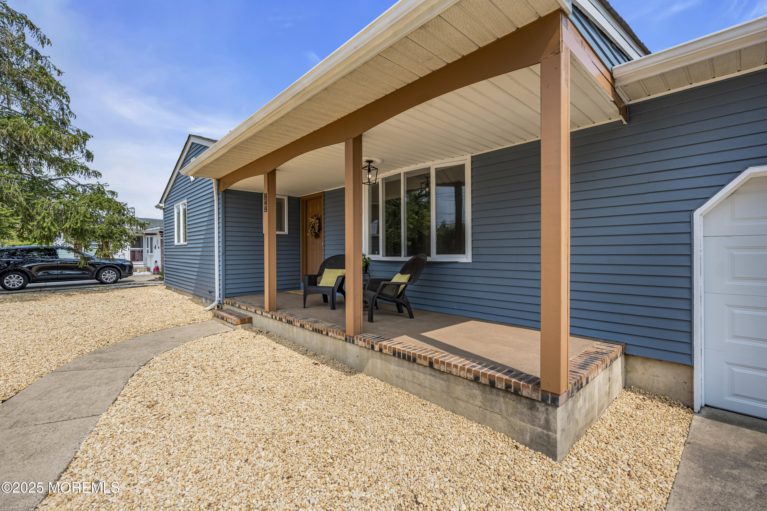 844 Sunrise Boulevard