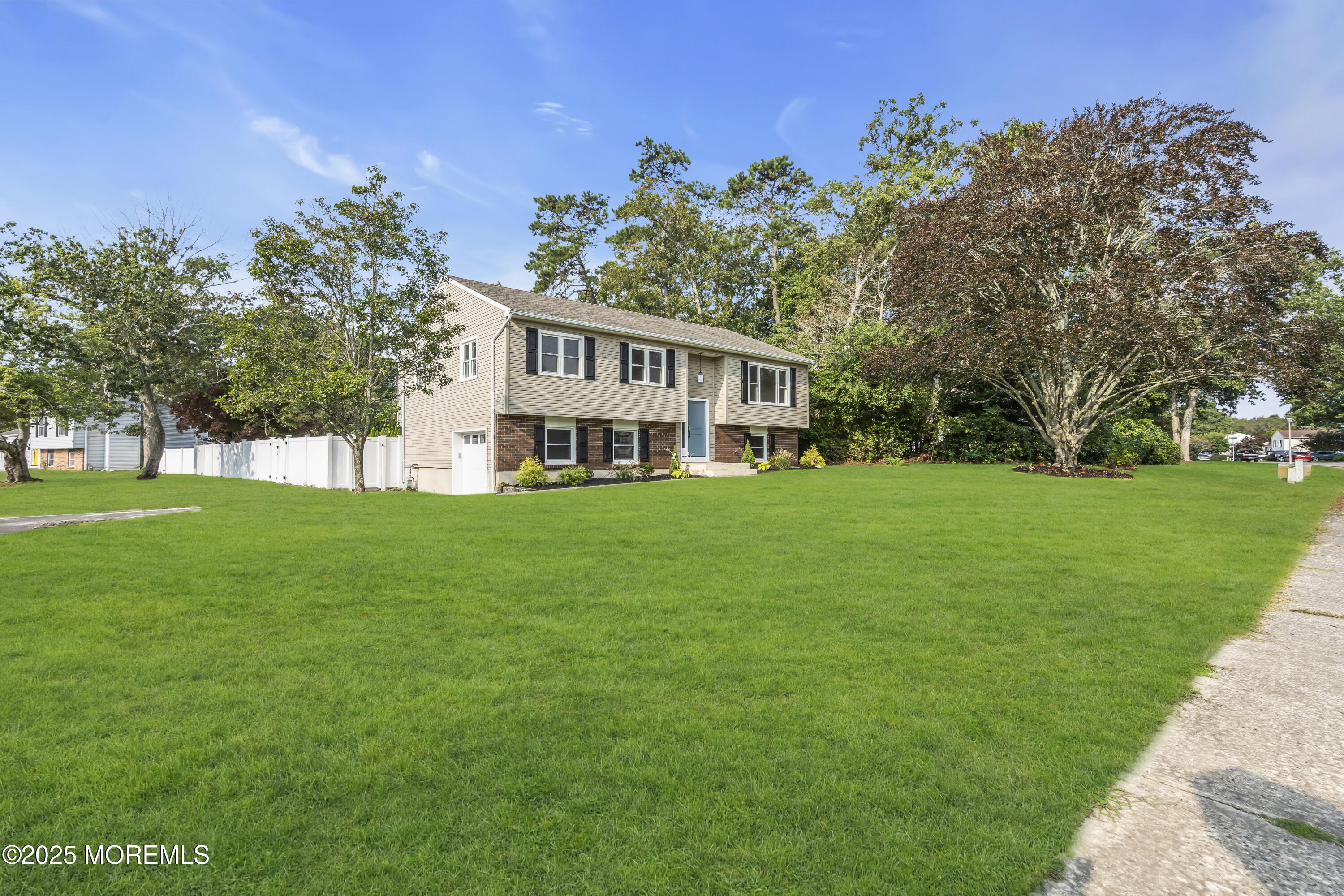 201 Pheasant Hollow Drive