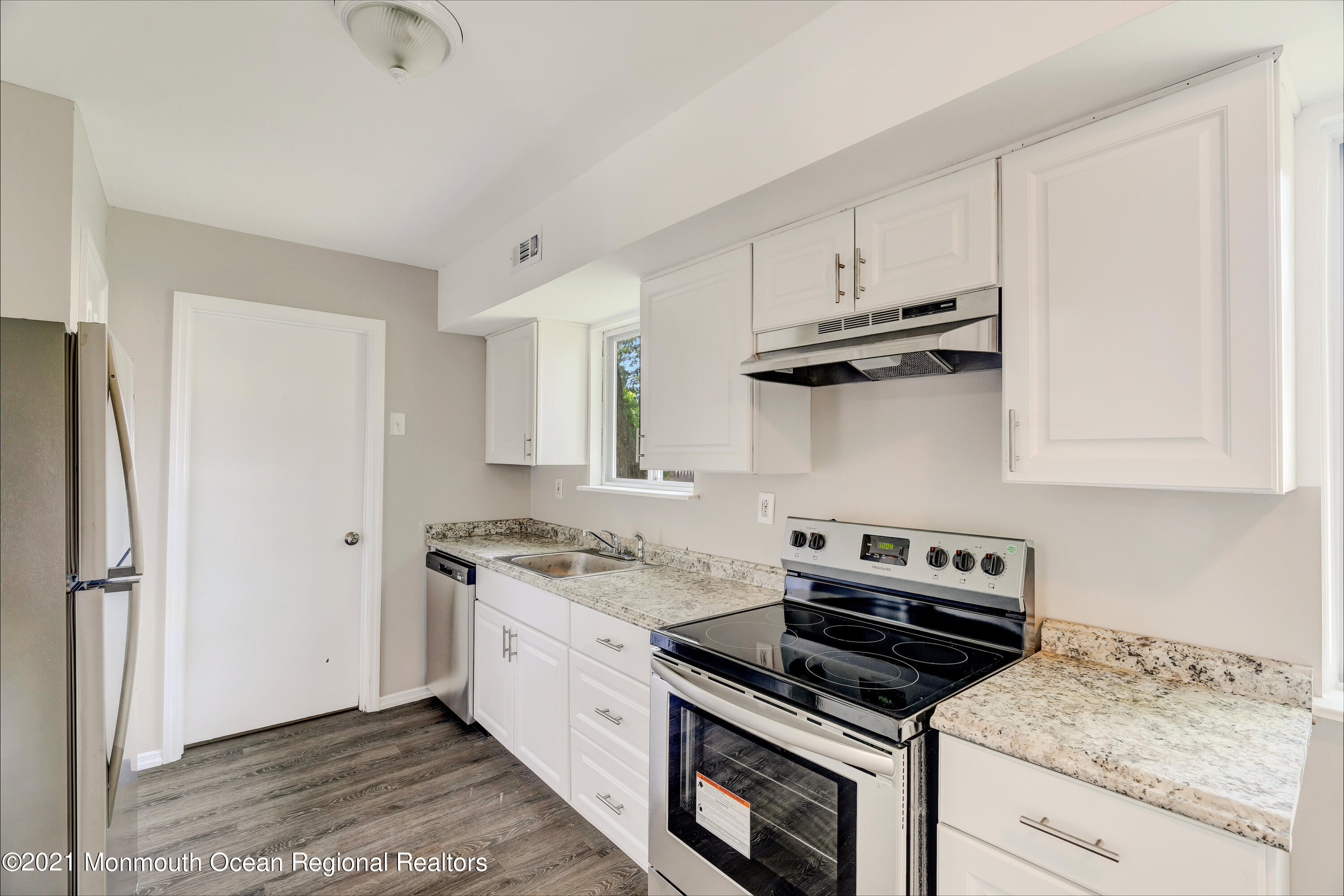 103 Barnegat Boulevard S