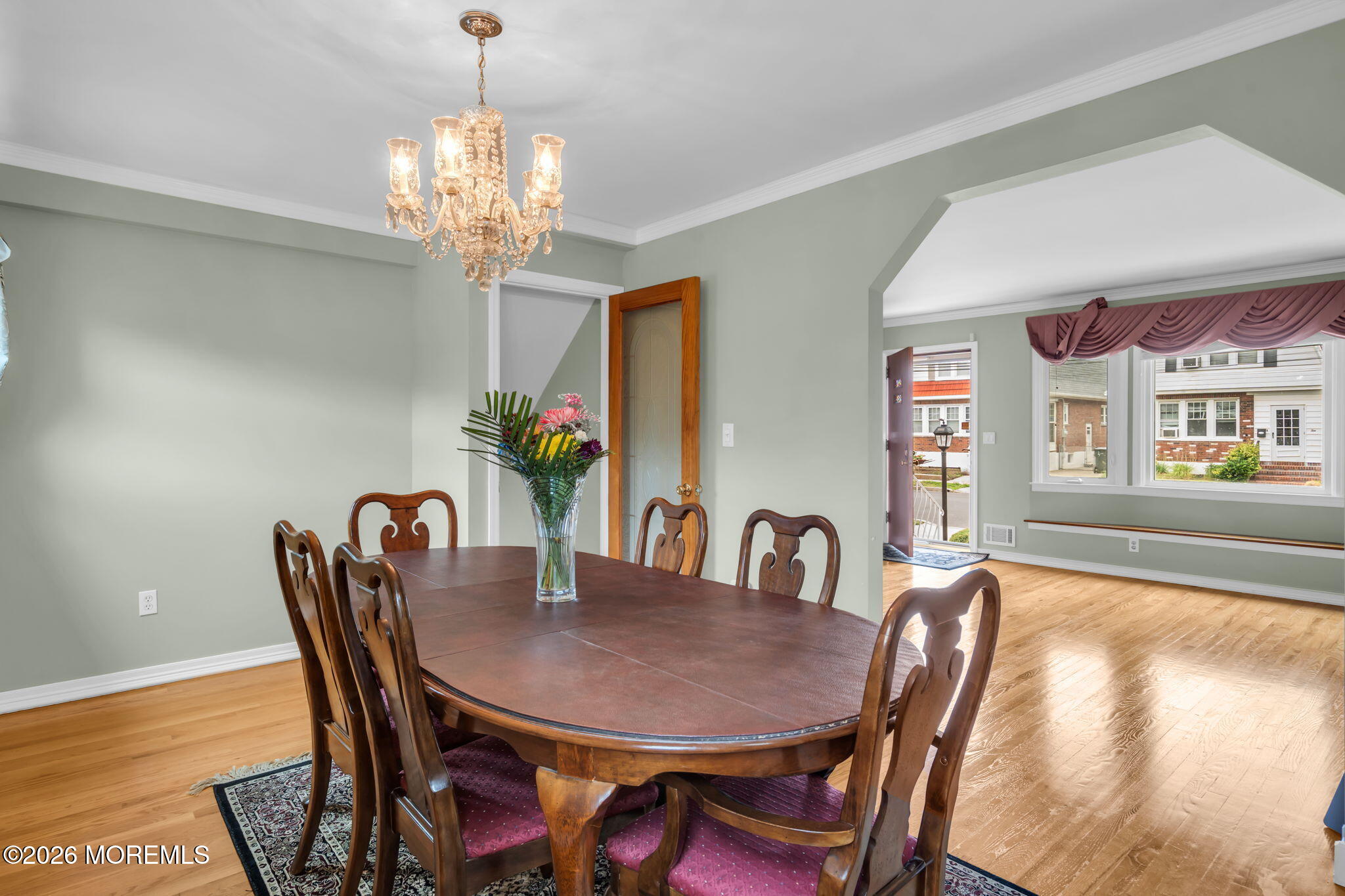11 E Grove Avenue