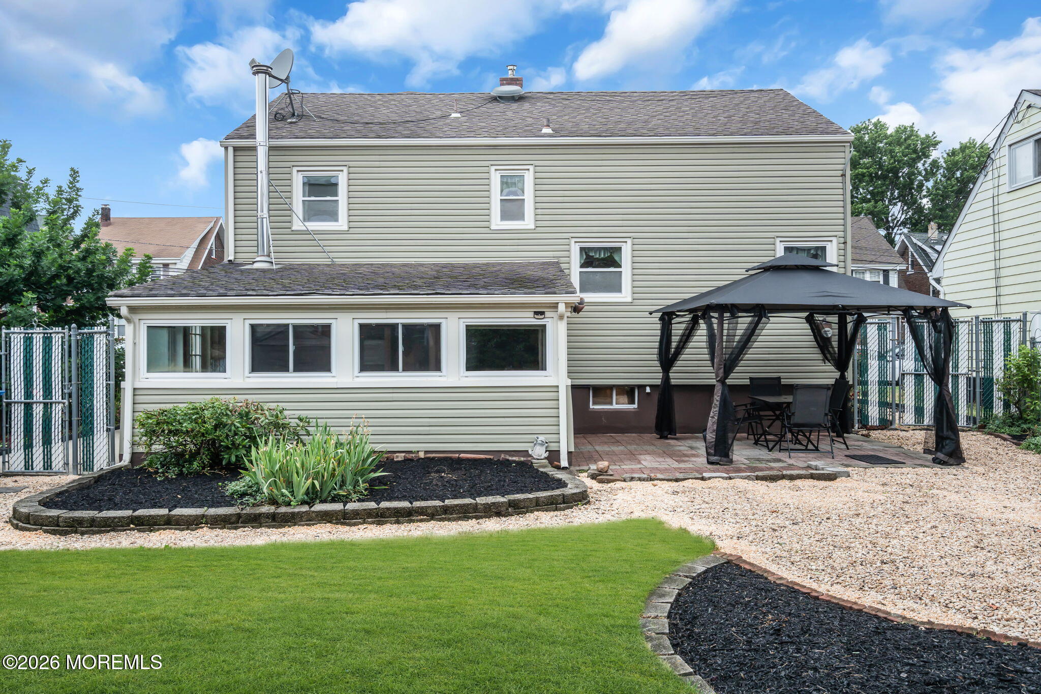 11 E Grove Avenue