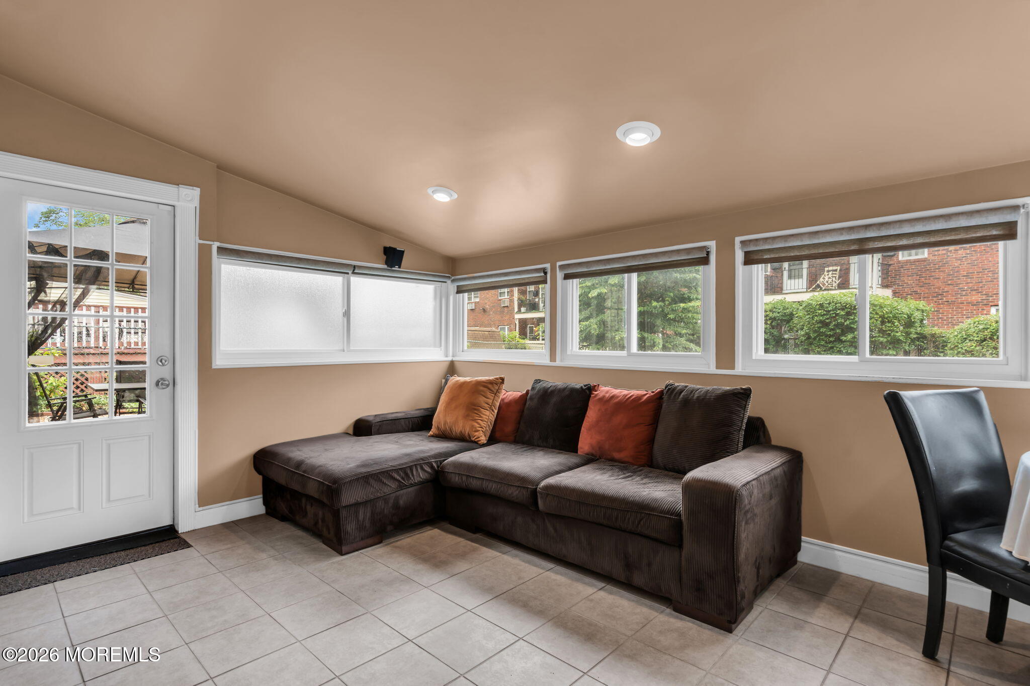 11 E Grove Avenue