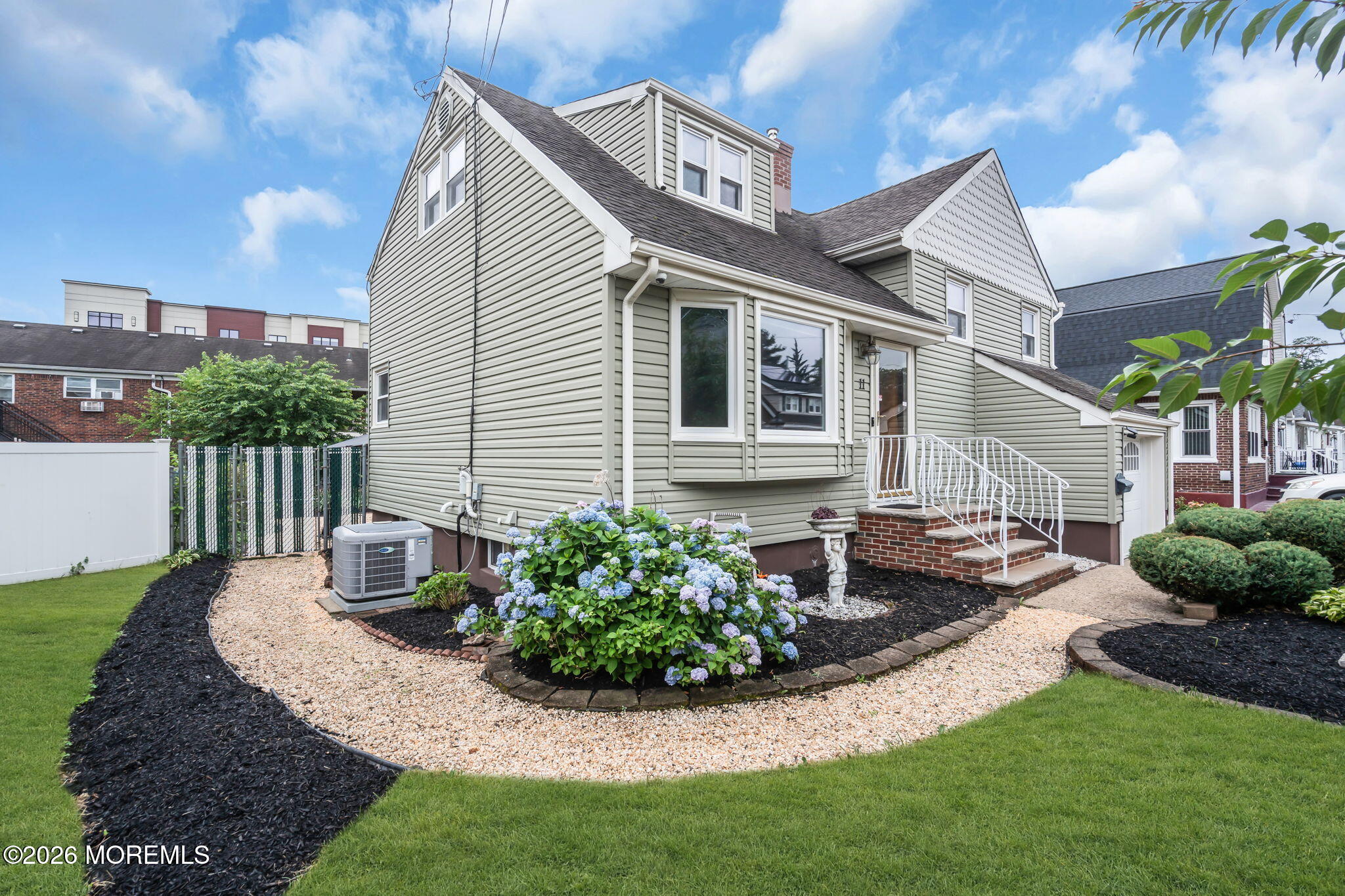 11 E Grove Avenue