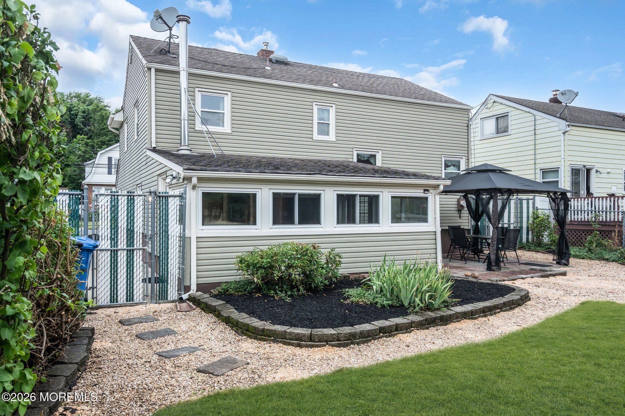 11 E Grove Avenue