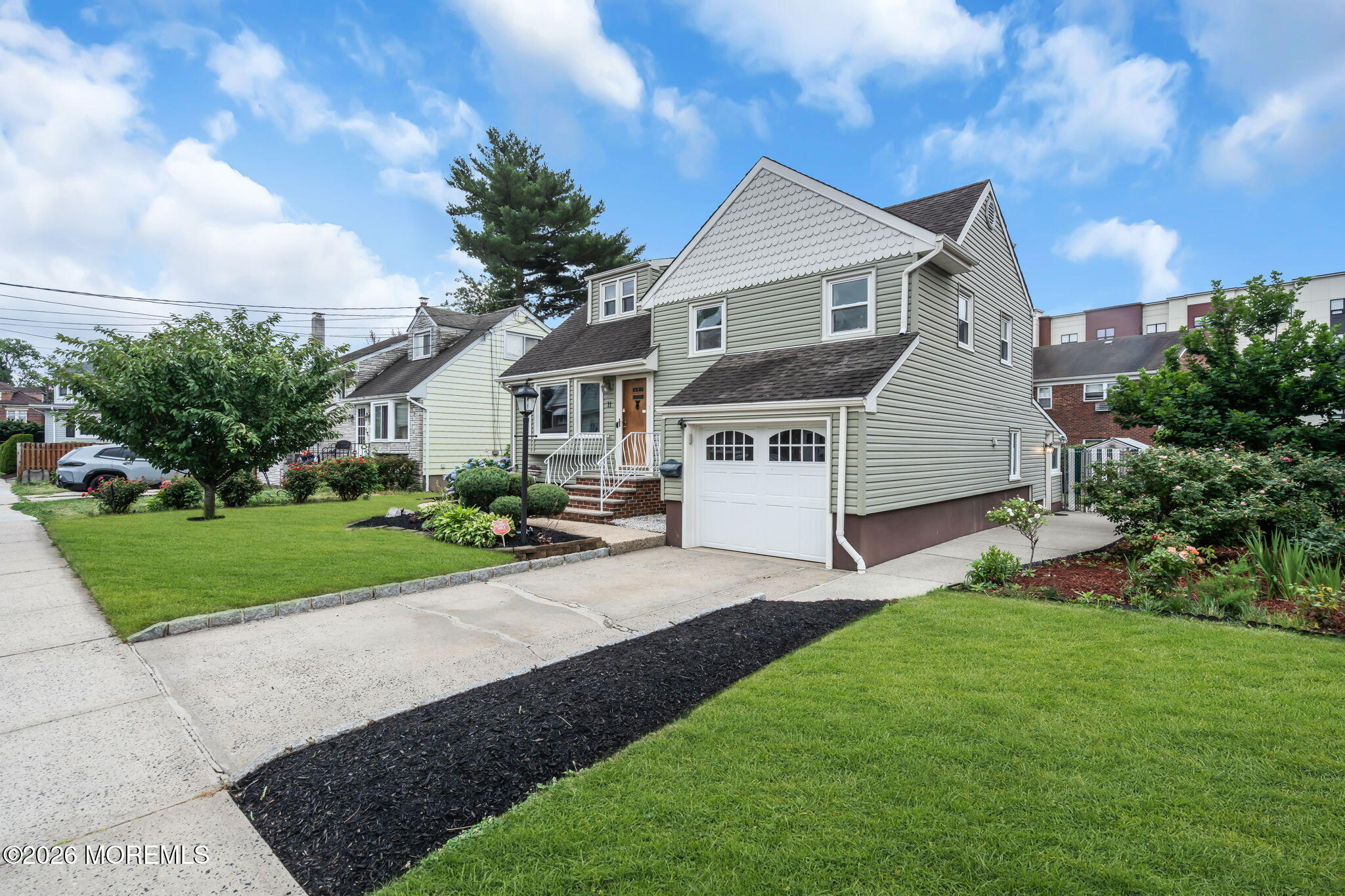 11 E Grove Avenue