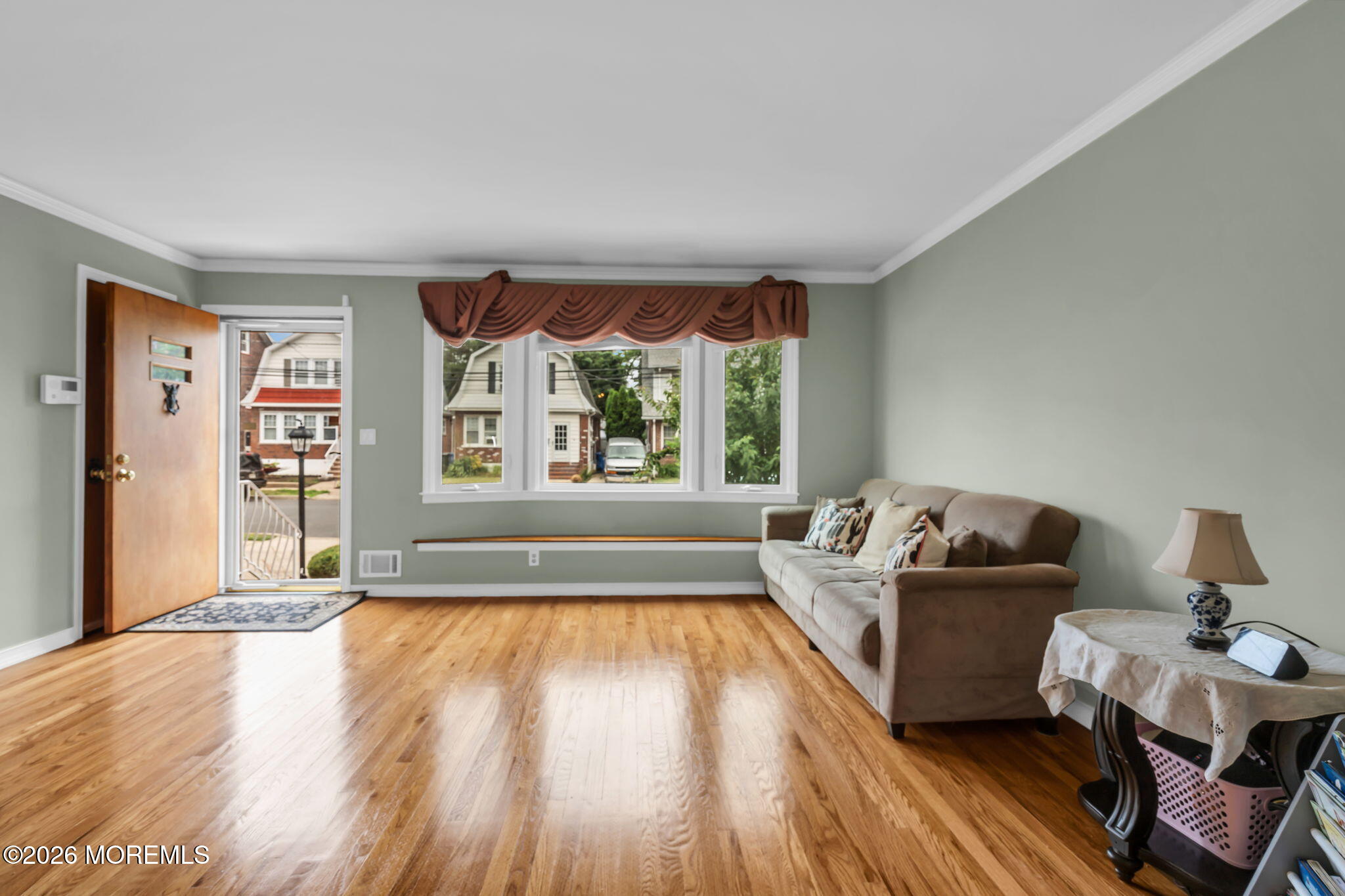 11 E Grove Avenue