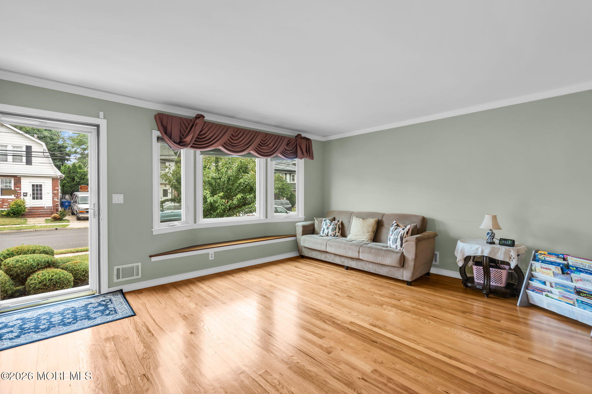 11 E Grove Avenue