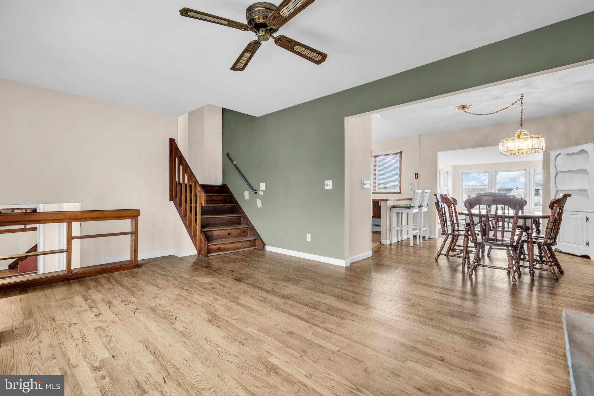 220 MONTCLAIR ROAD S