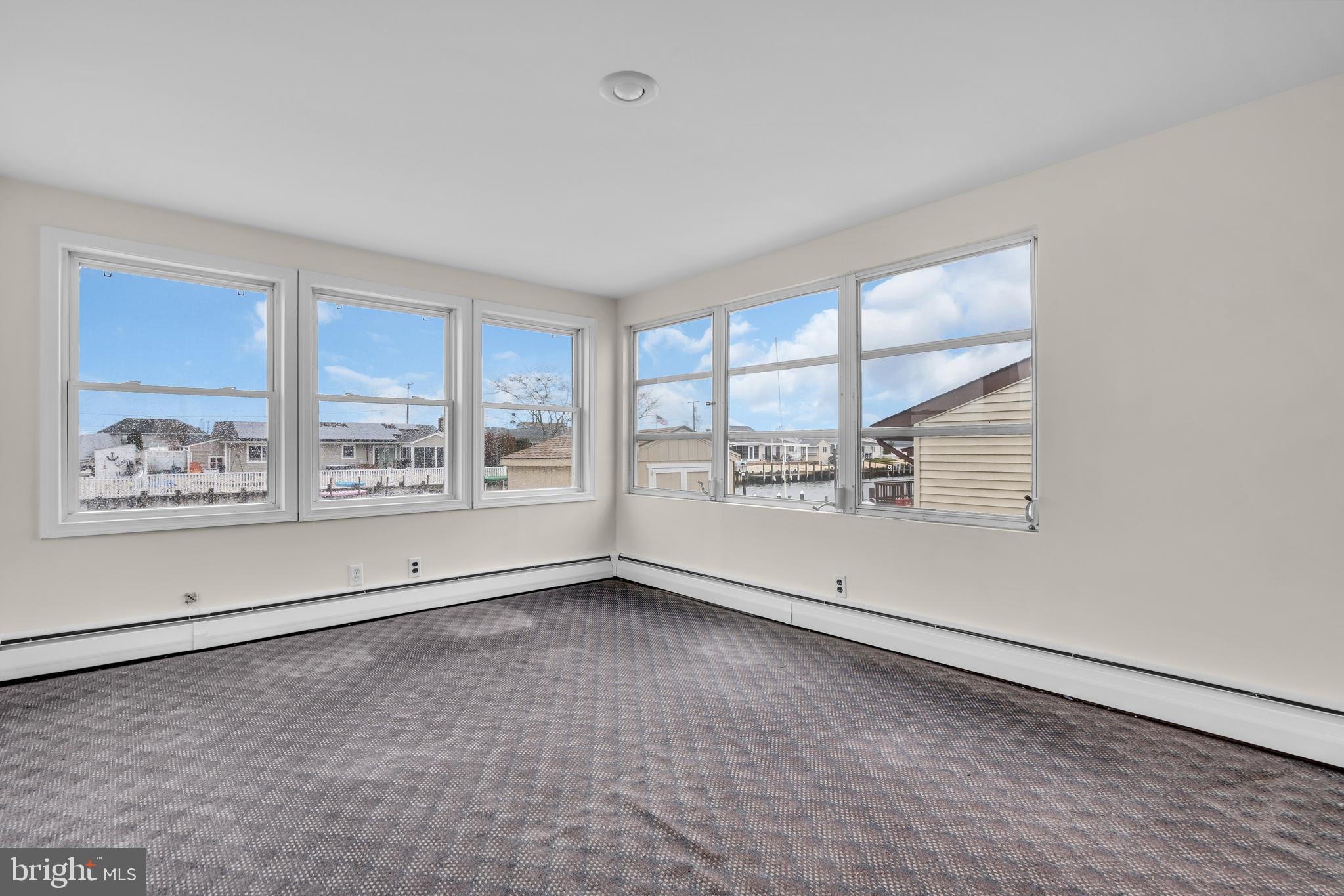 220 MONTCLAIR ROAD S