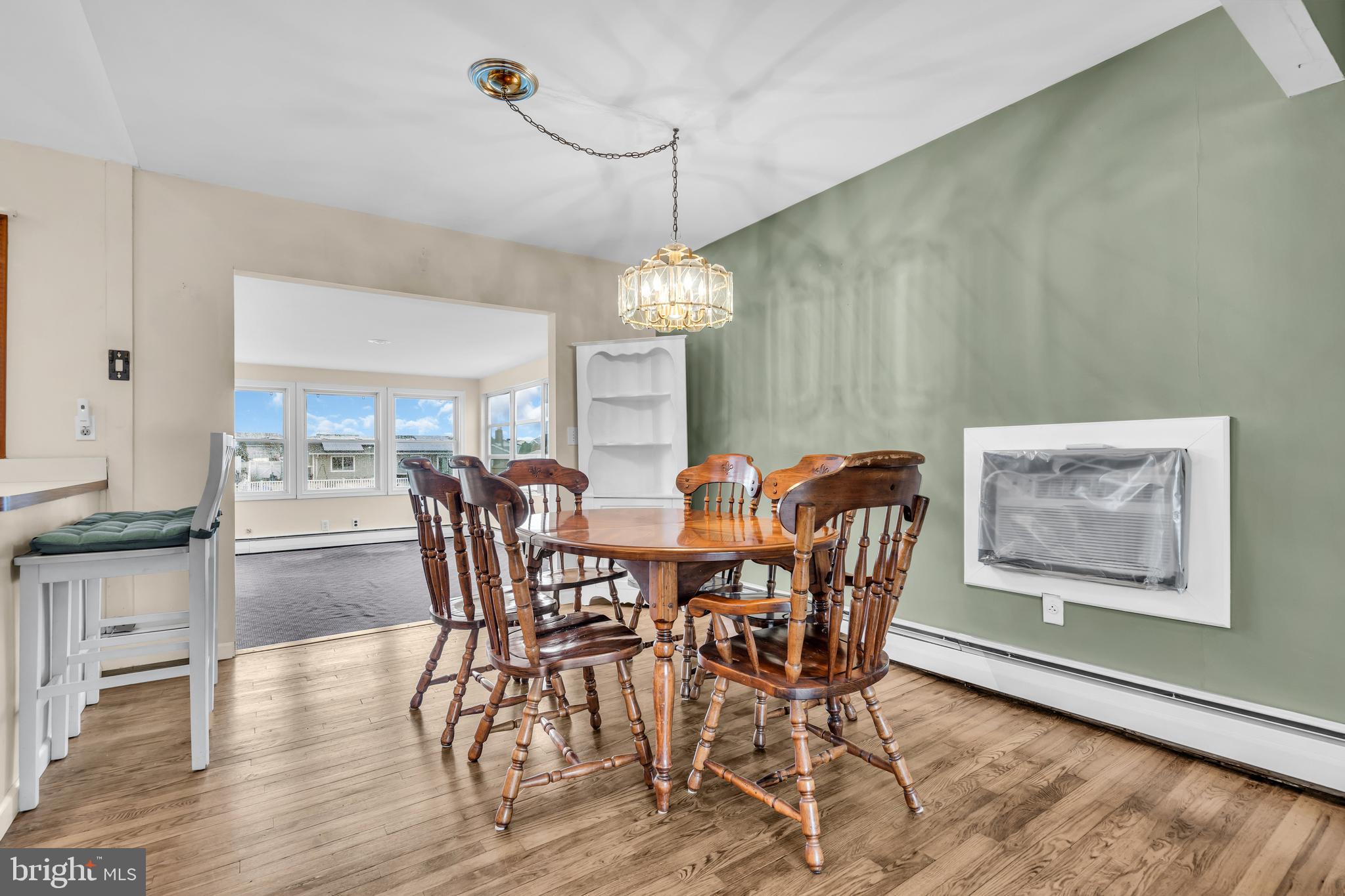 220 MONTCLAIR ROAD S