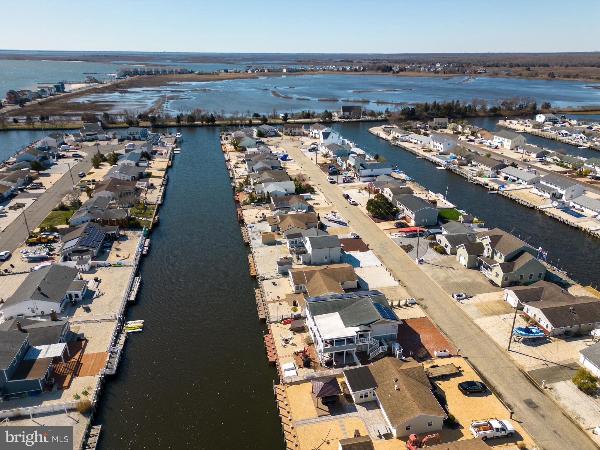 220 MONTCLAIR ROAD S