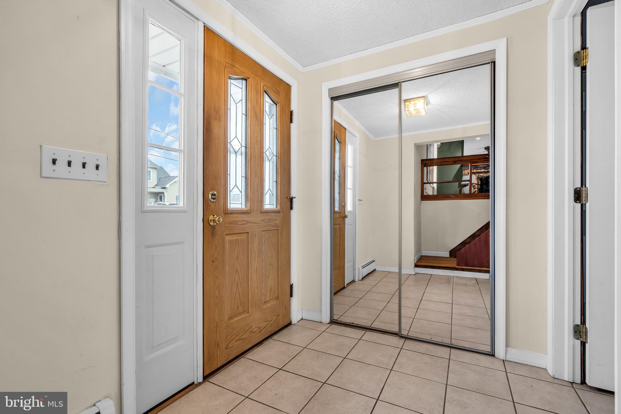 220 MONTCLAIR ROAD S