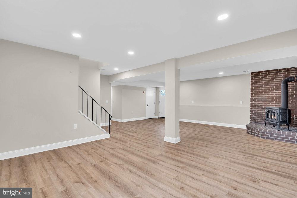 201 PHEASANT HOLLOW DRIVE
