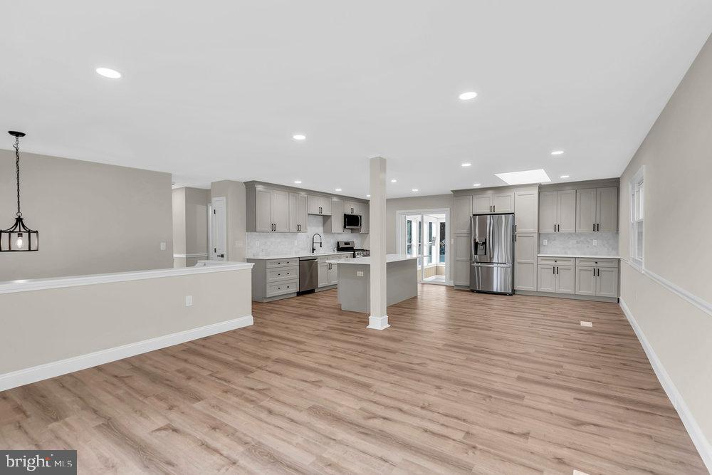 201 PHEASANT HOLLOW DRIVE