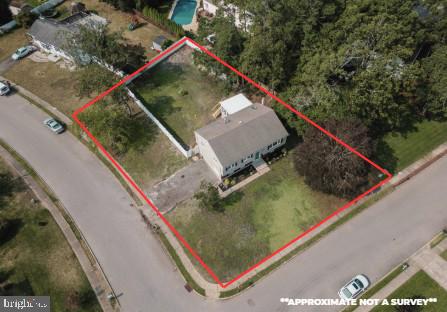 201 PHEASANT HOLLOW DRIVE