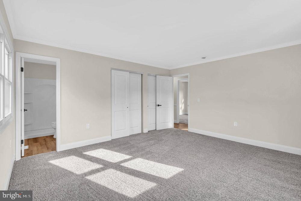 201 PHEASANT HOLLOW DRIVE