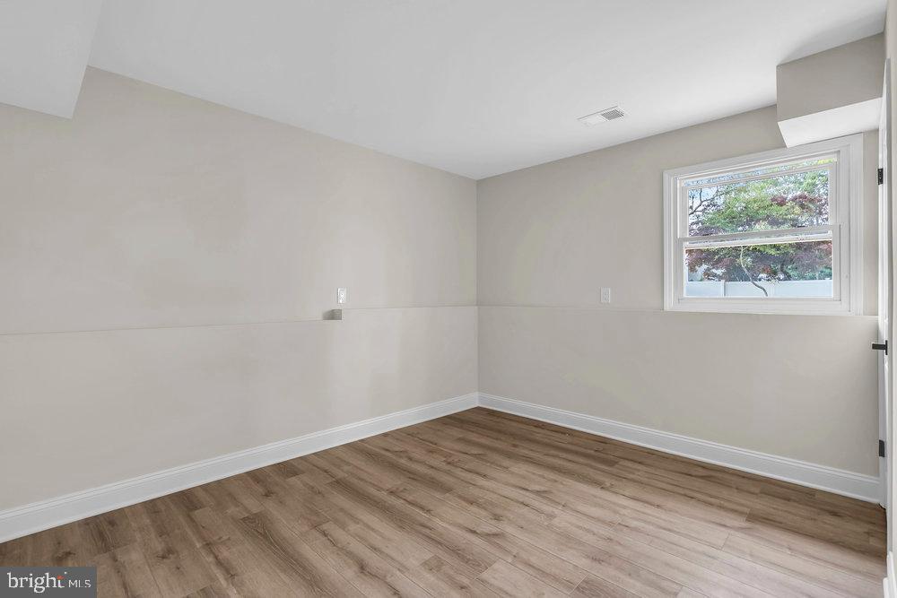 201 PHEASANT HOLLOW DRIVE